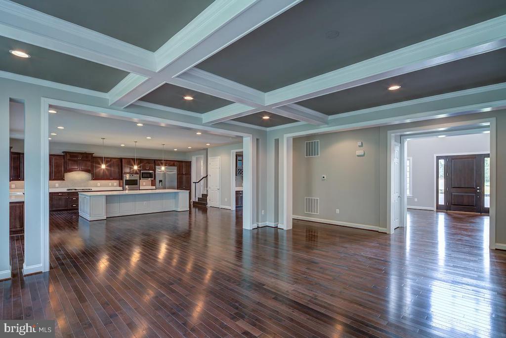 4628 Fairfax Manor Court, Chantilly, Virginia, 20151, United States, 4 Bedrooms Bedrooms, ,6 BathroomsBathrooms,Residential,For Sale,4628 Fairfax Manor Court,1430208
