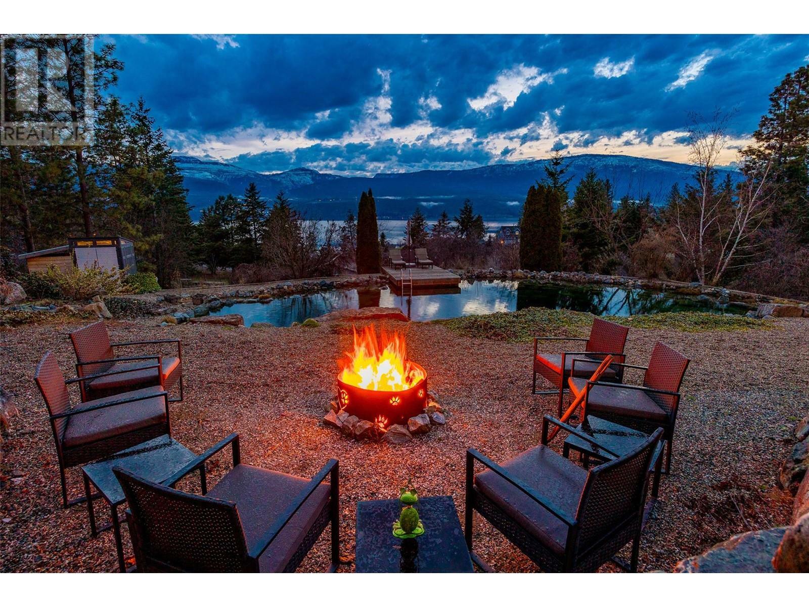 LAKE COUNTRY, British Columbia, V4V 1B3, CA, 5 Bedrooms Bedrooms, ,4 BathroomsBathrooms,Residential,For Sale,1838112