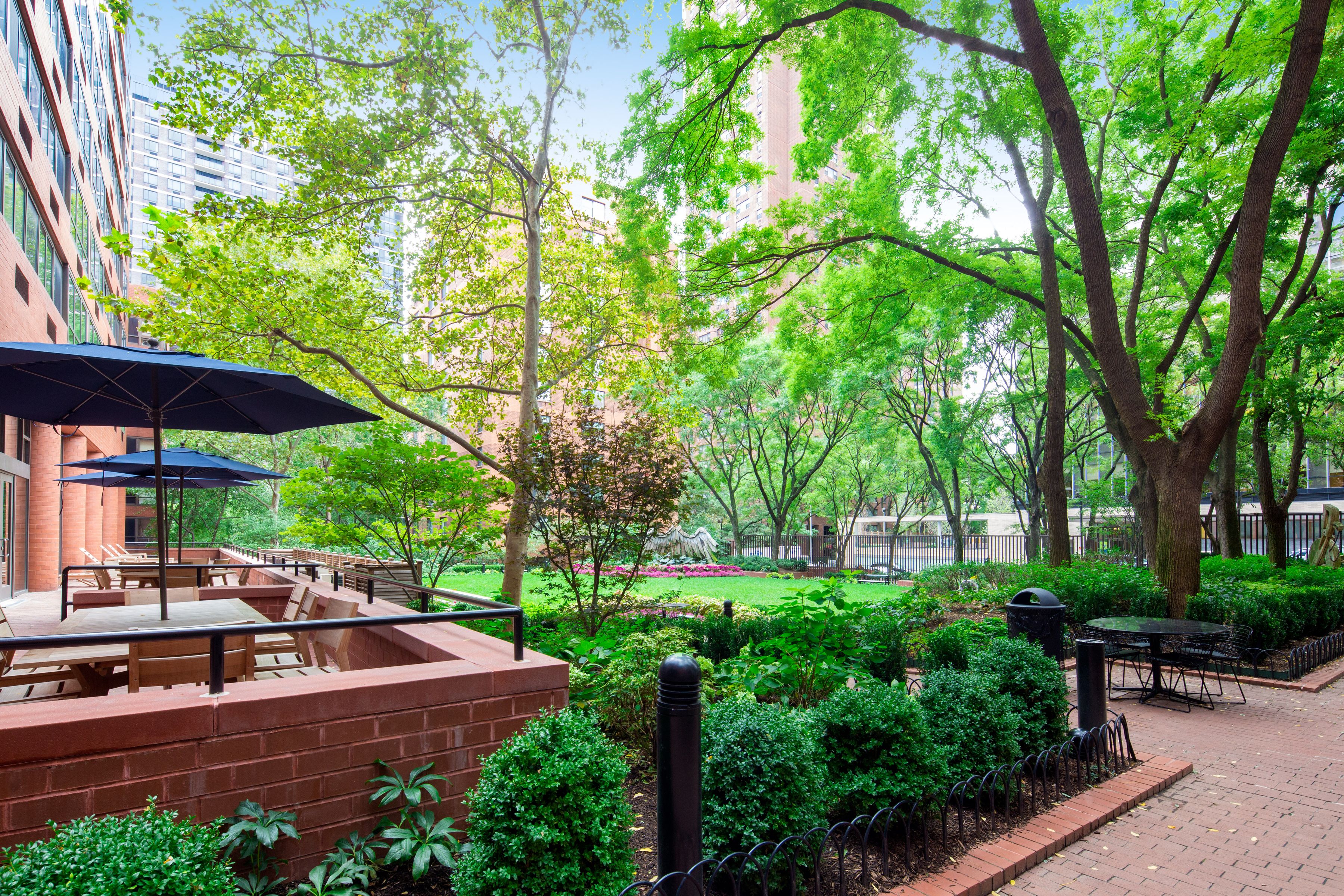  200 East 94th Street - 物件實景