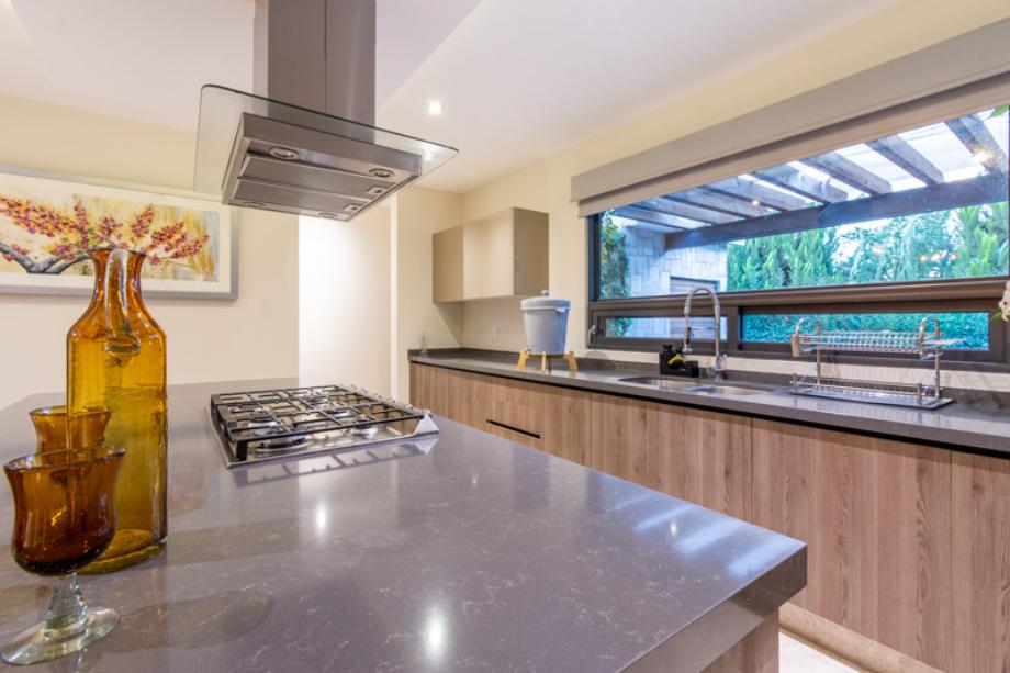 Dolores Hidalgo Cuna de la Independencia Nacional, Guanajuato, 37800, Mexico, 4 Bedrooms Bedrooms, ,4 BathroomsBathrooms,Residential,For Sale,1686394