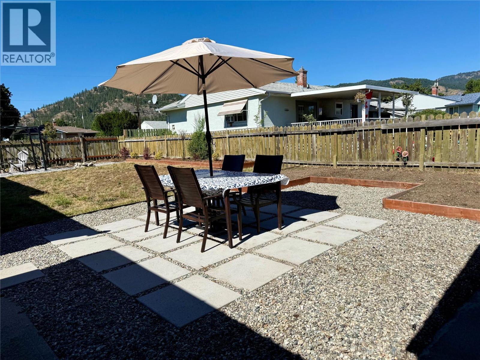 GRAND FORKS, British Columbia, V0H 1H2, CA, 4 Bedrooms Bedrooms, ,1 BathroomBathrooms,Residential,For Sale,1918245