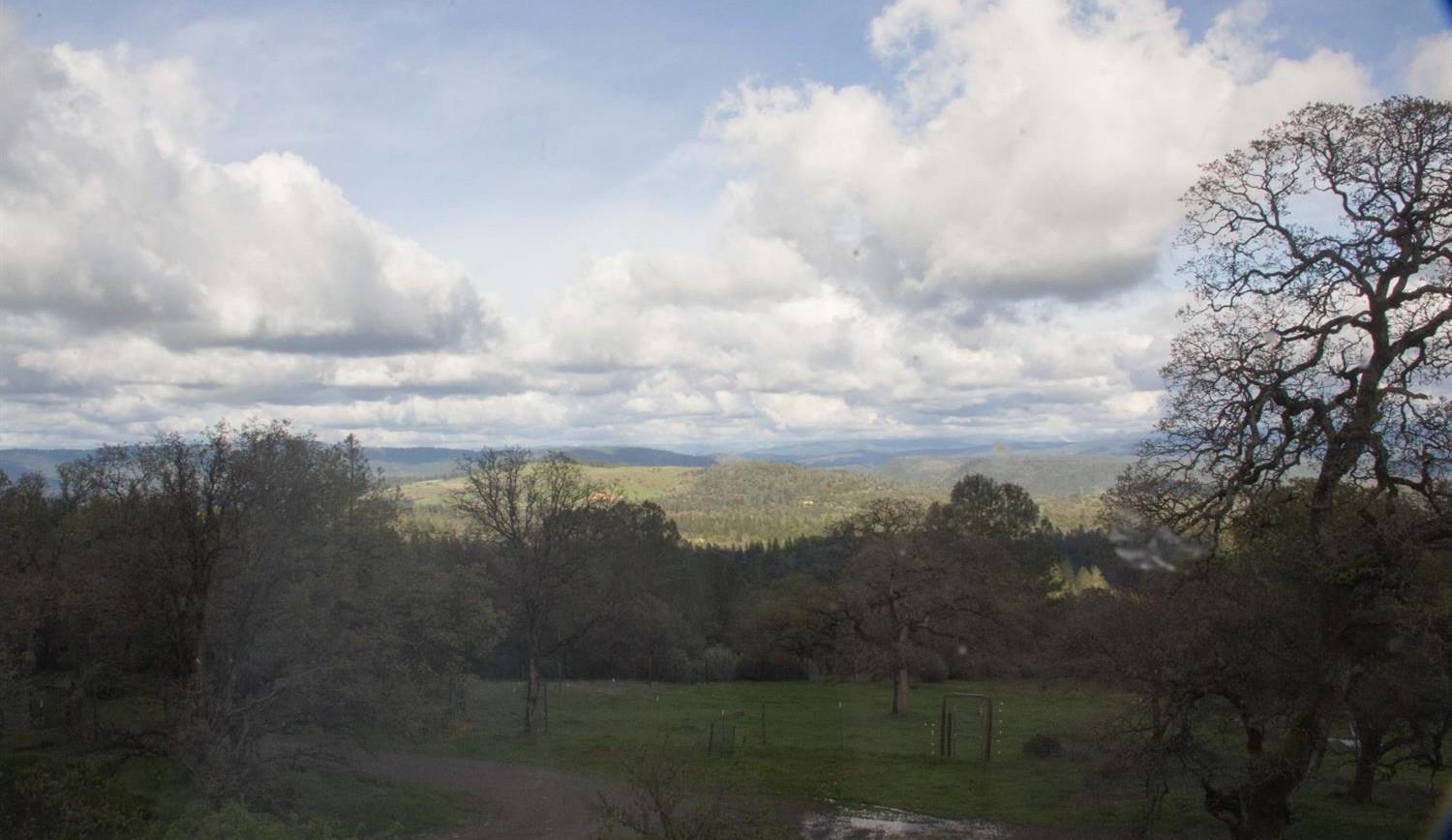 Oregon House, California, 95962, United States, 4 Bedrooms Bedrooms, ,3 BathroomsBathrooms,Residential,For Sale,1976473