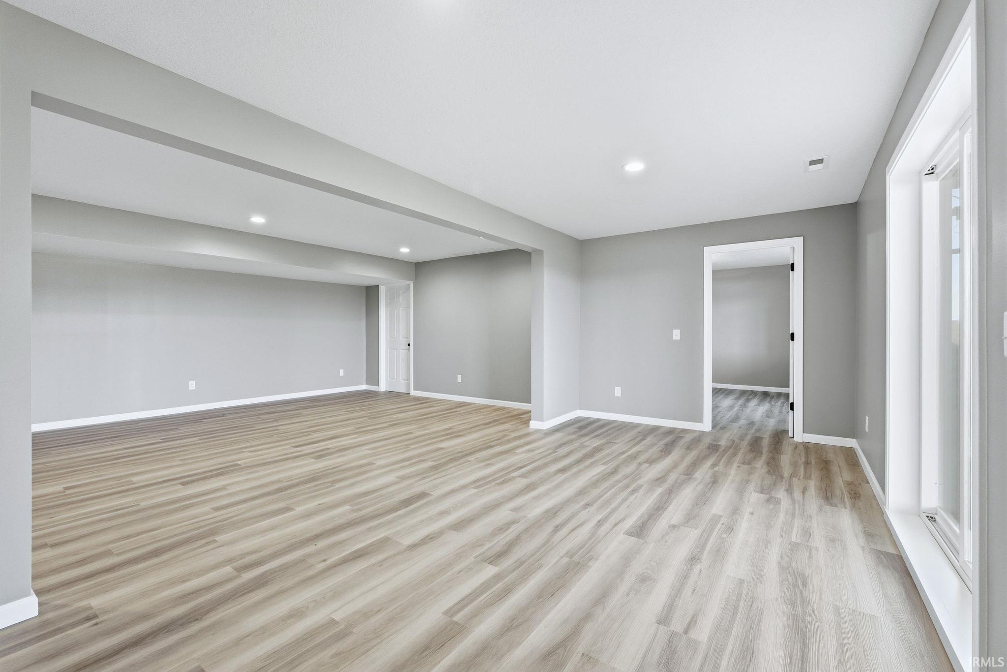 Churubusco, Indiana, 46723, United States, 3 Bedrooms Bedrooms, ,3 BathroomsBathrooms,Residential,For Sale,1987085