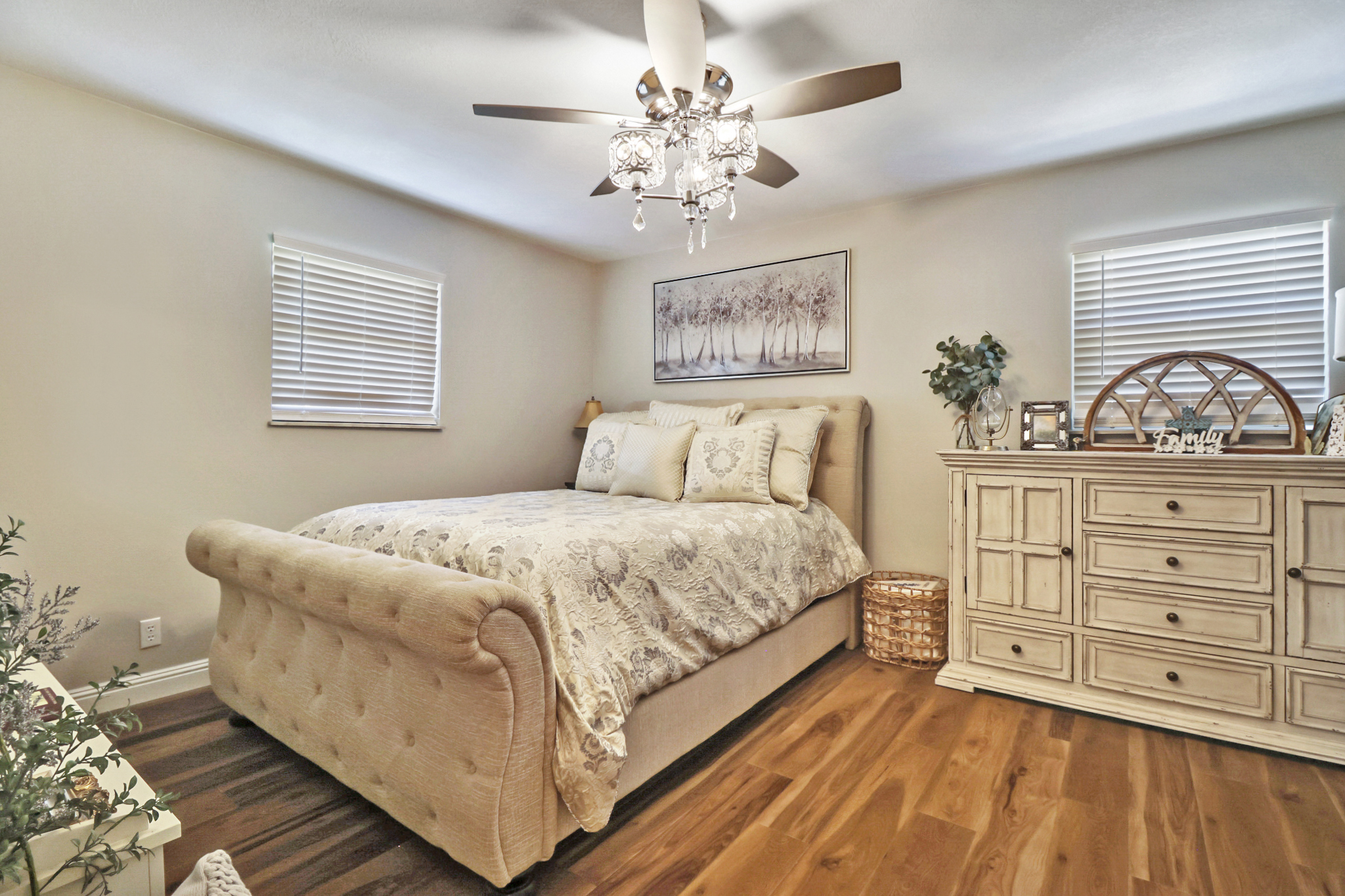 Rockwood, Tennessee, 37854, United States, 4 Bedrooms Bedrooms, ,3 BathroomsBathrooms,Residential,For Sale,2011403