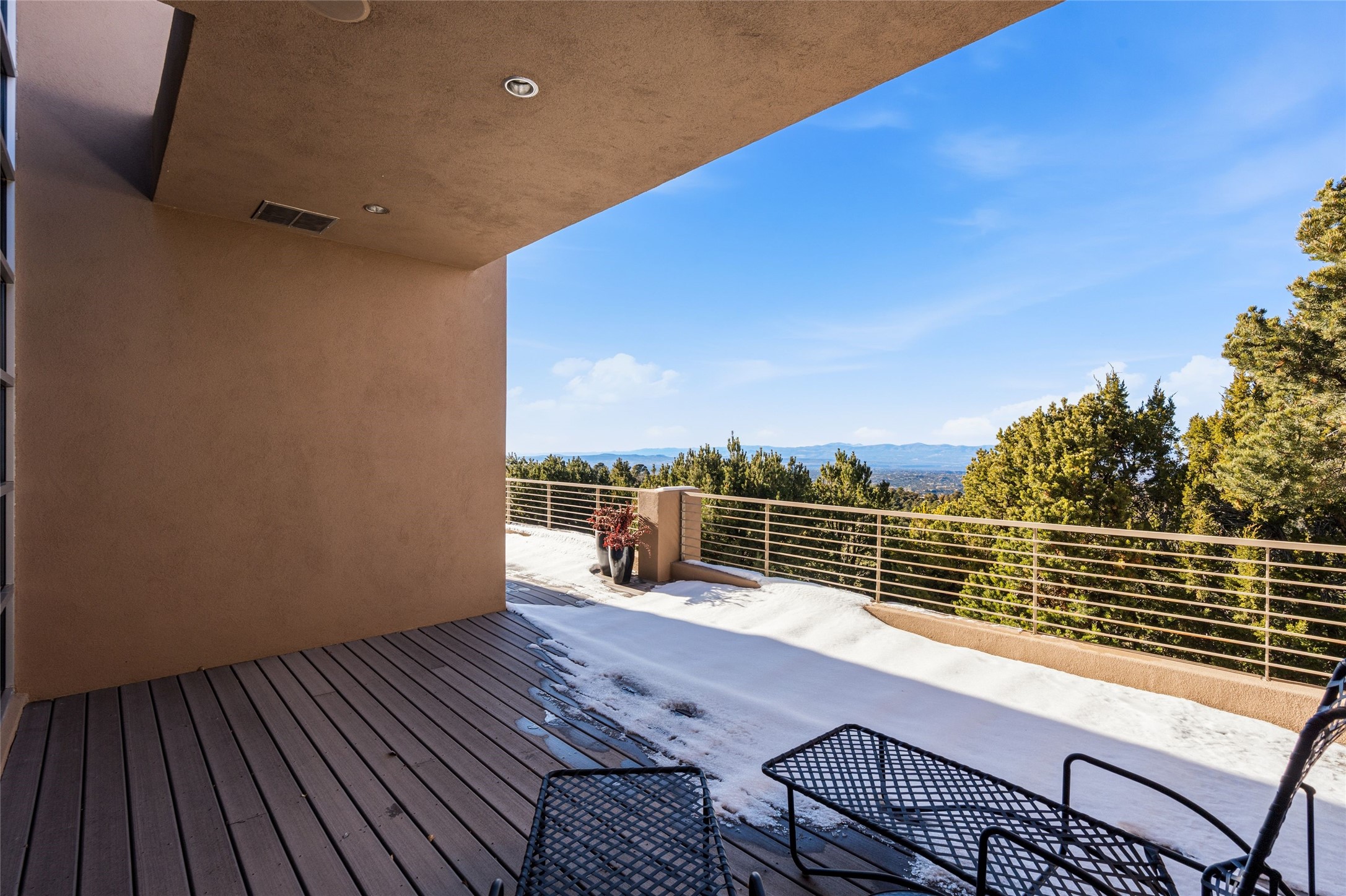  1135 S Summit Drive - 物件實景