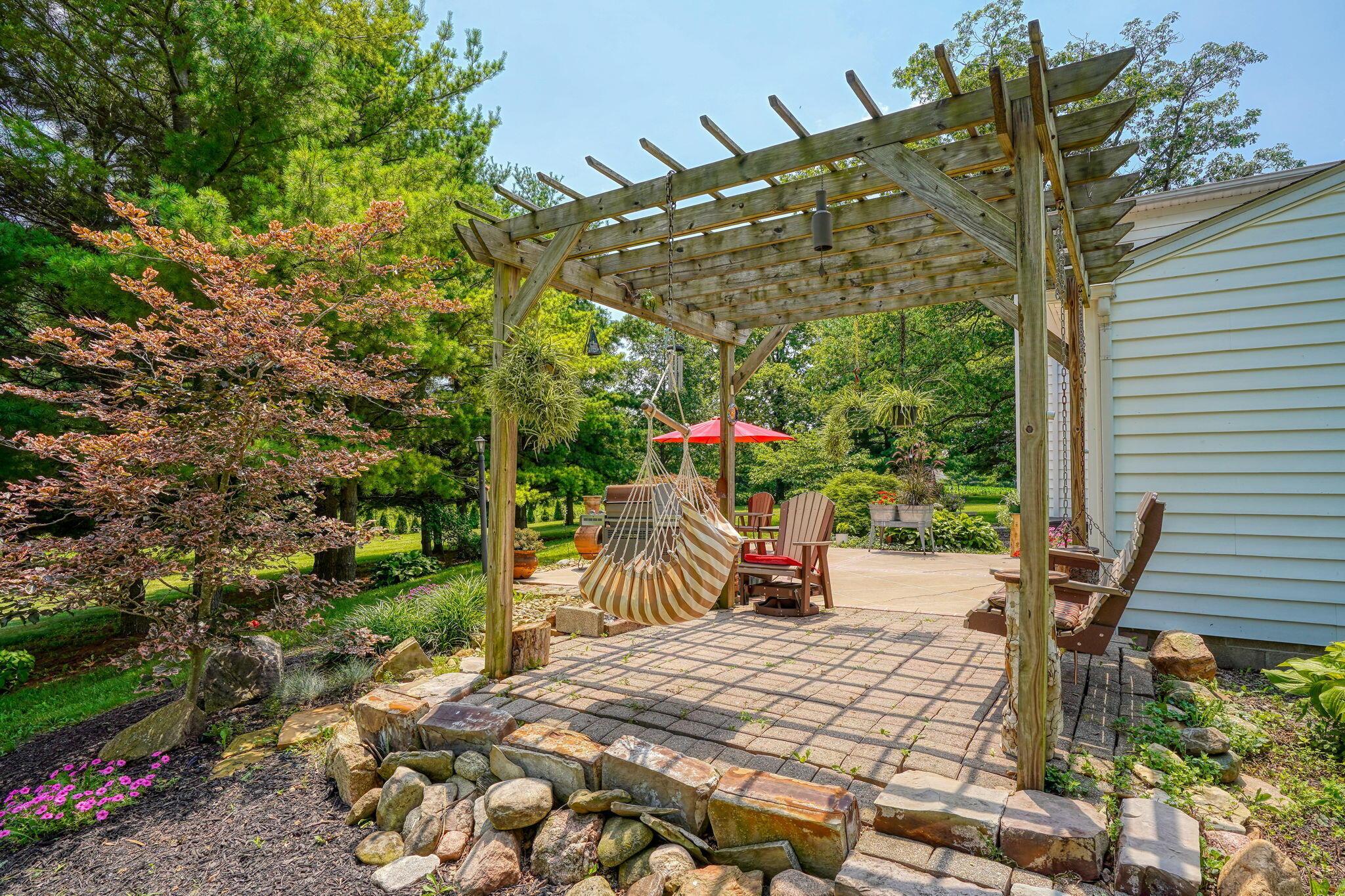 Circleville, Ohio, 43113, United States, 3 Bedrooms Bedrooms, ,3 BathroomsBathrooms,Residential,For Sale,1892160