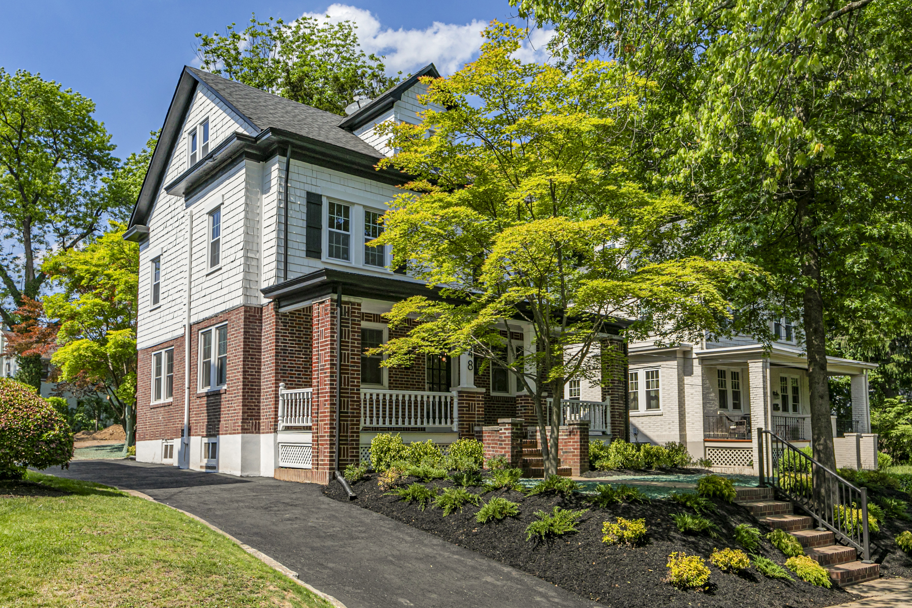  Smartly Updated Vintage Home with a Perfect Location - 物件實景