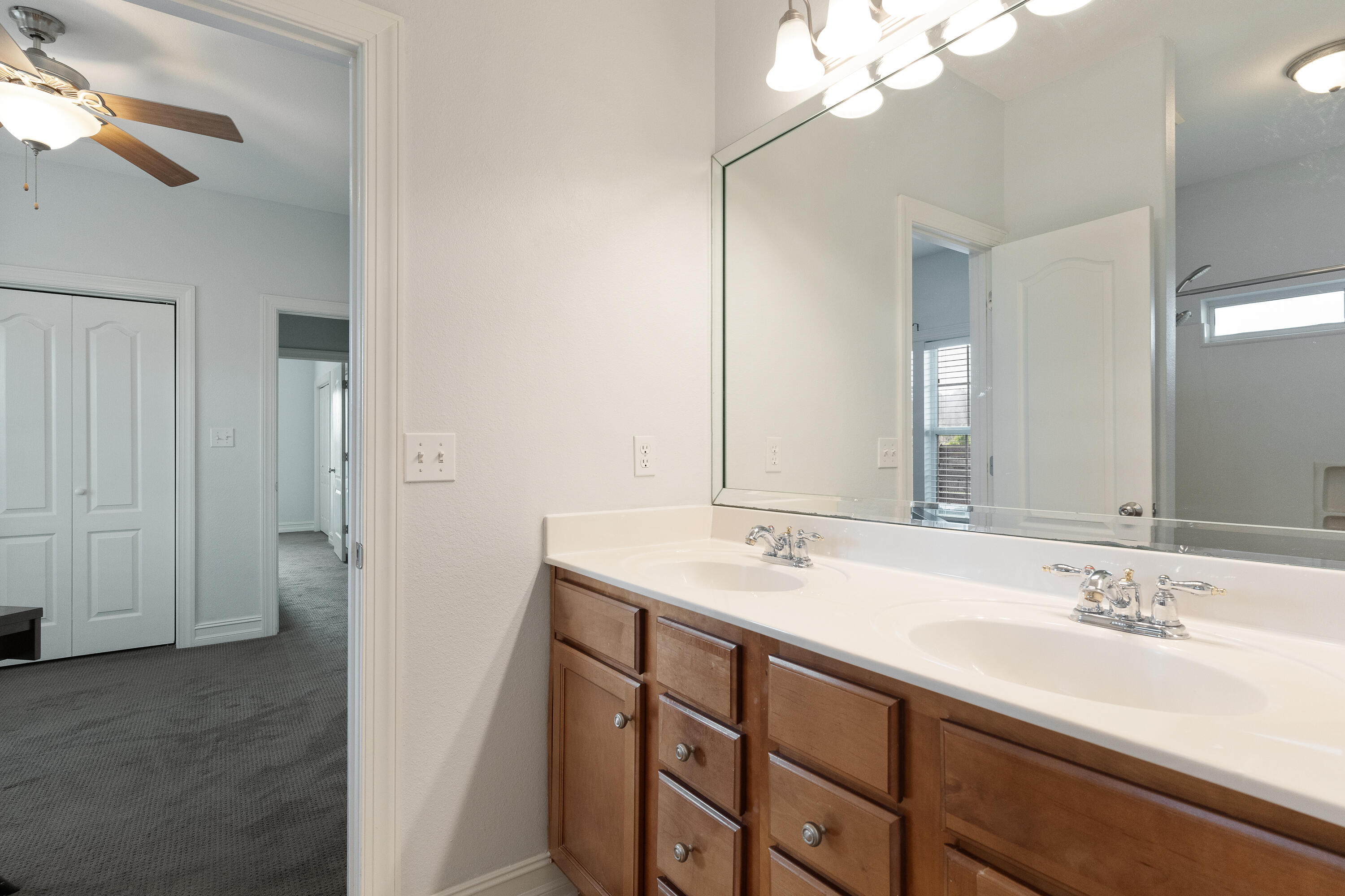 Freeport, Florida, 32439, United States, 4 Bedrooms Bedrooms, ,3 BathroomsBathrooms,Residential,For Sale,1948335