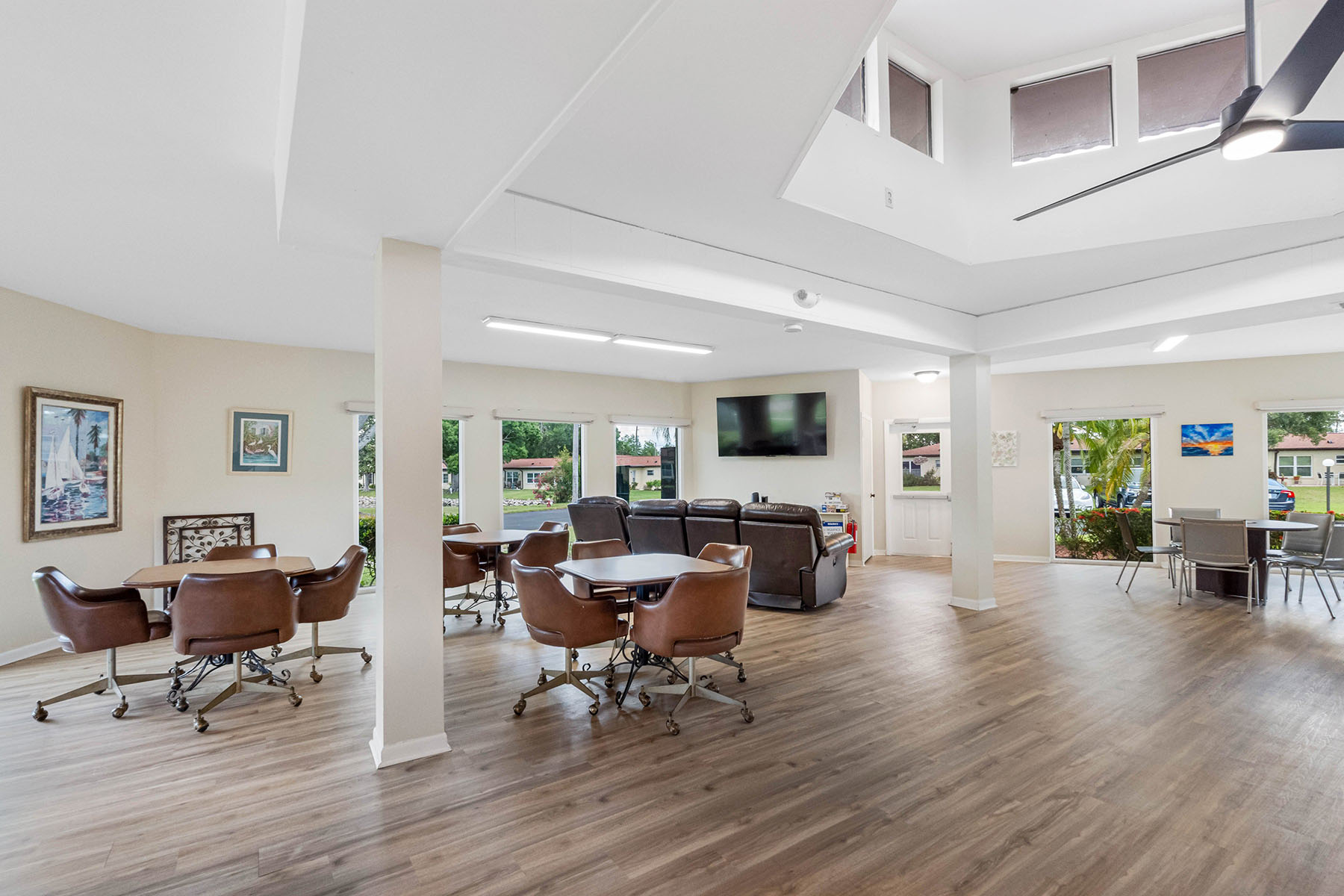  VILLAS CAPRI CONDO - 物件實景
