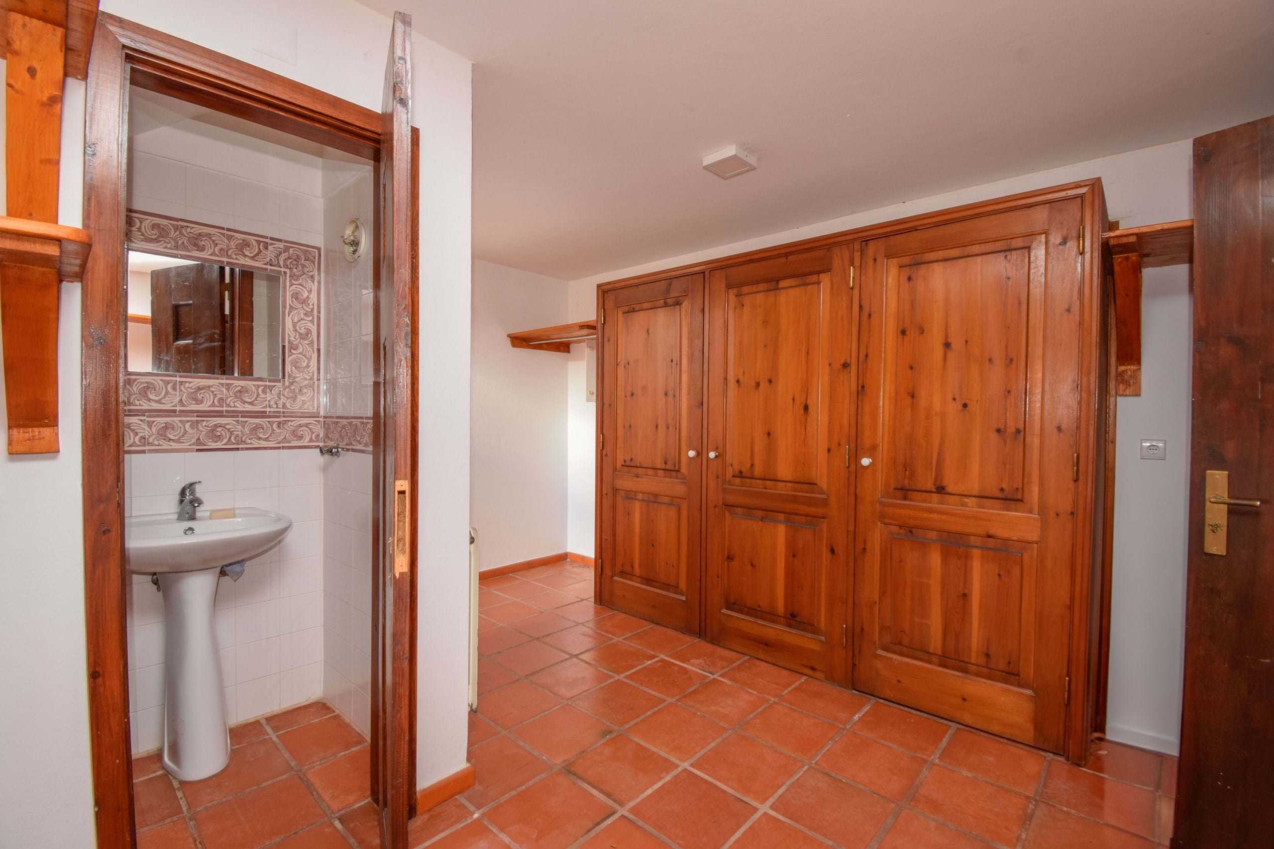 Sintra, Lisbon, 2705-001, PT, 3 Bedrooms Bedrooms, ,3 BathroomsBathrooms,Residential,For Sale,1761752