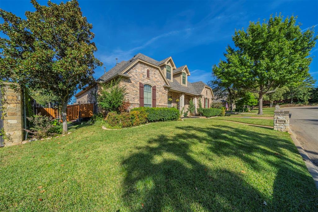 Arlington, Texas, 76017, United States, 4 Bedrooms Bedrooms, ,5 BathroomsBathrooms,Residential,For Sale,1982426