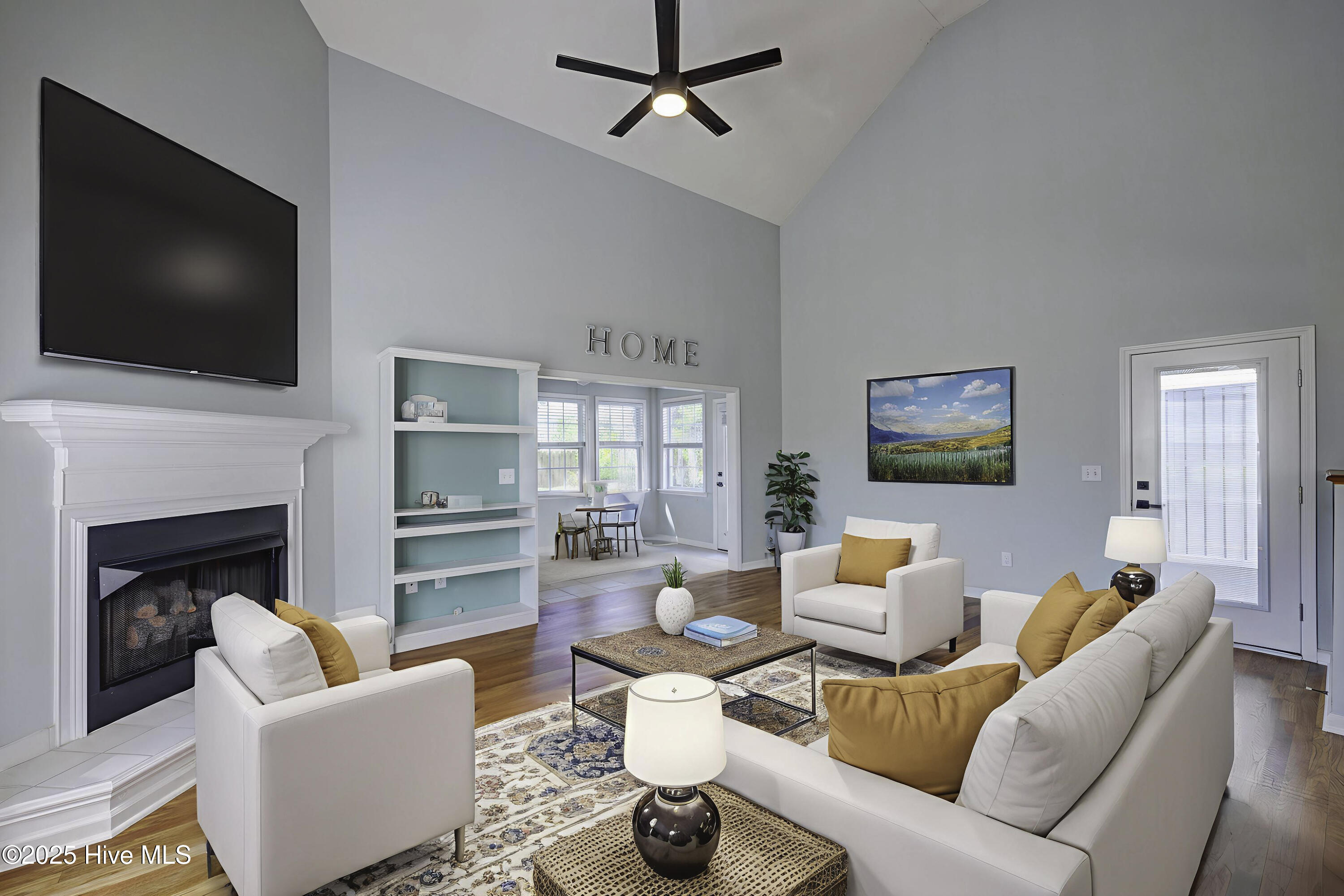 Carolina Beach, North Carolina, 28428, United States, 2 Bedrooms Bedrooms, ,2 BathroomsBathrooms,Residential,For Sale,1956851