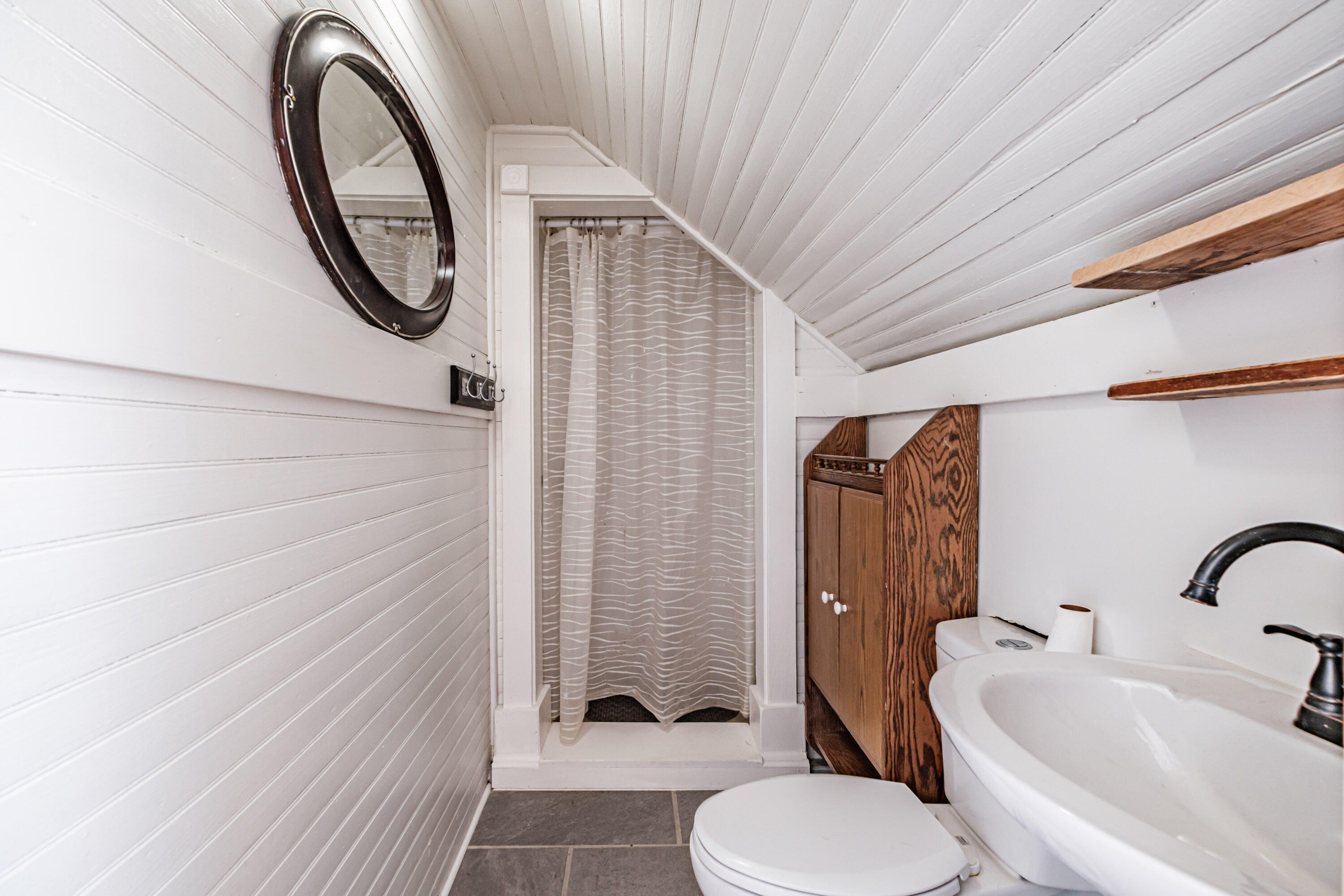 Old Orchard Beach, Maine, 04064, United States, ,3 BathroomsBathrooms,Residential,For Sale,2020912