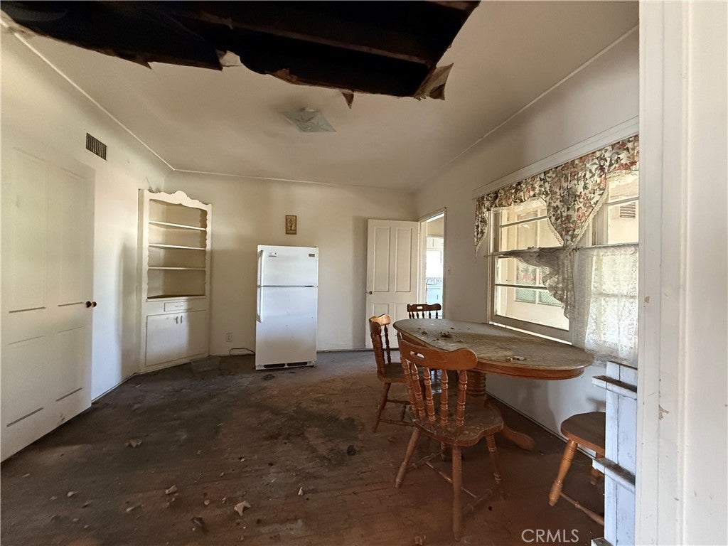 Rosemead, California, 91770, United States, 3 Bedrooms Bedrooms, ,2 BathroomsBathrooms,Residential,For Sale,1987759