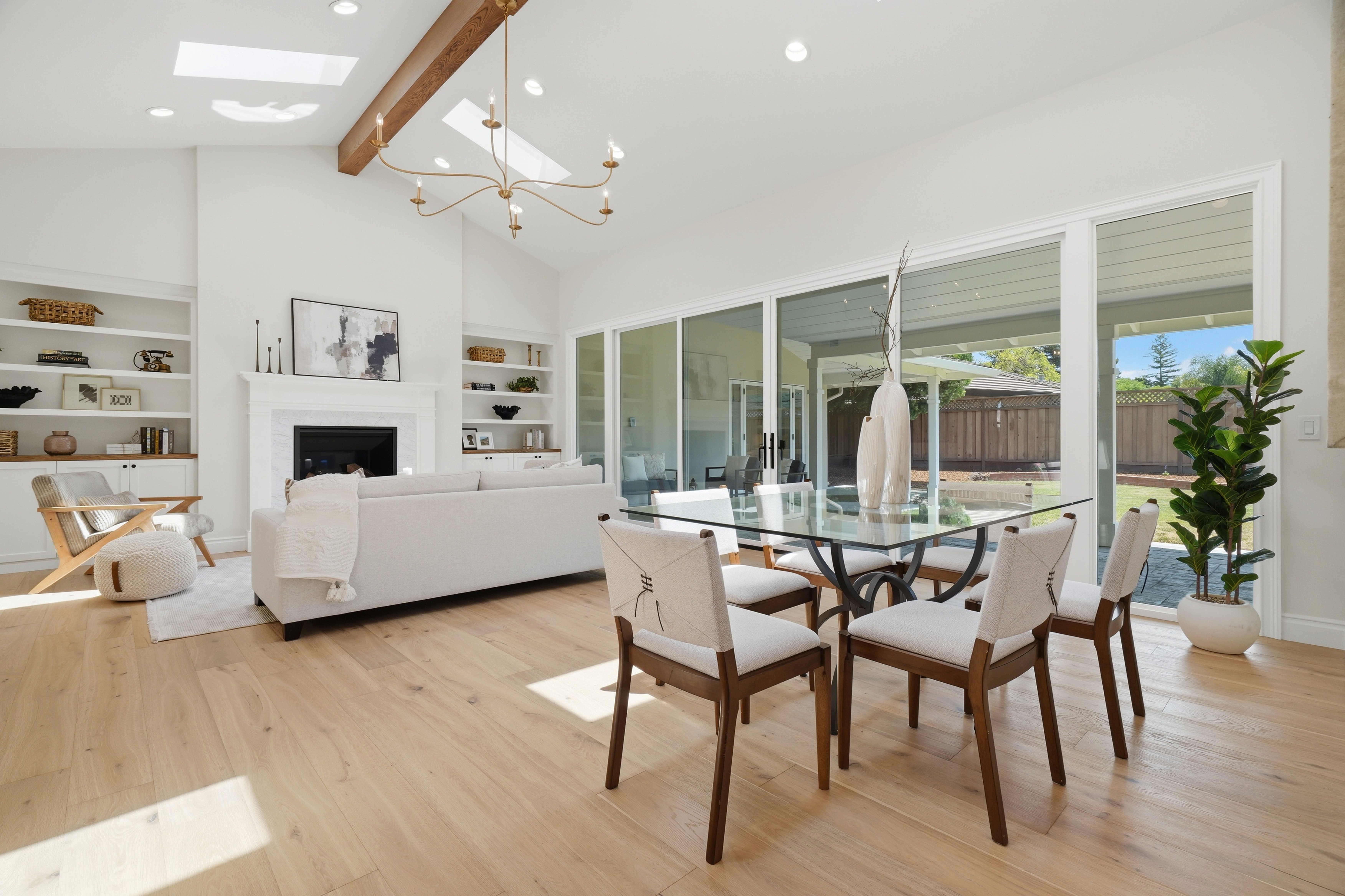  Luxury Campbell Living - 物件實景