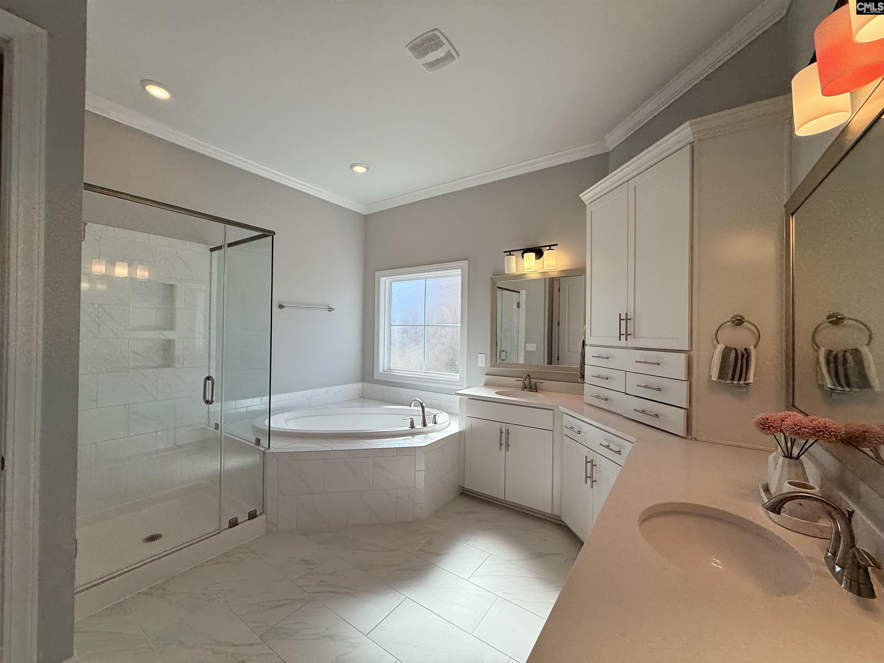 Chapin, South Carolina, 29036, United States, 5 Bedrooms Bedrooms, ,4 BathroomsBathrooms,Residential,For Sale,1984987