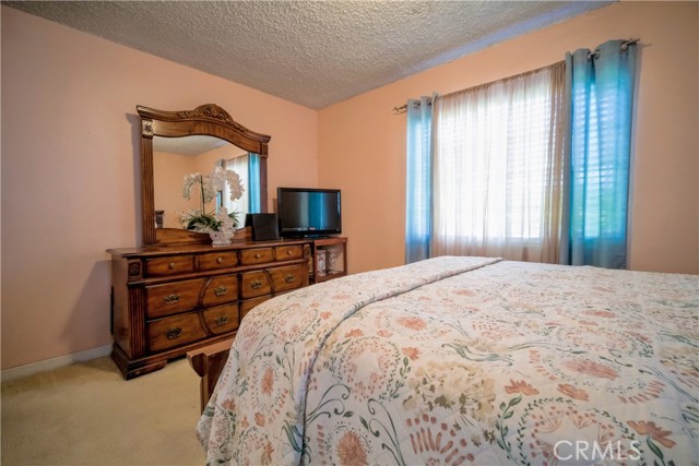 Downey, California, 90240, United States, 3 Bedrooms Bedrooms, ,2 BathroomsBathrooms,Residential,For Sale,1985764