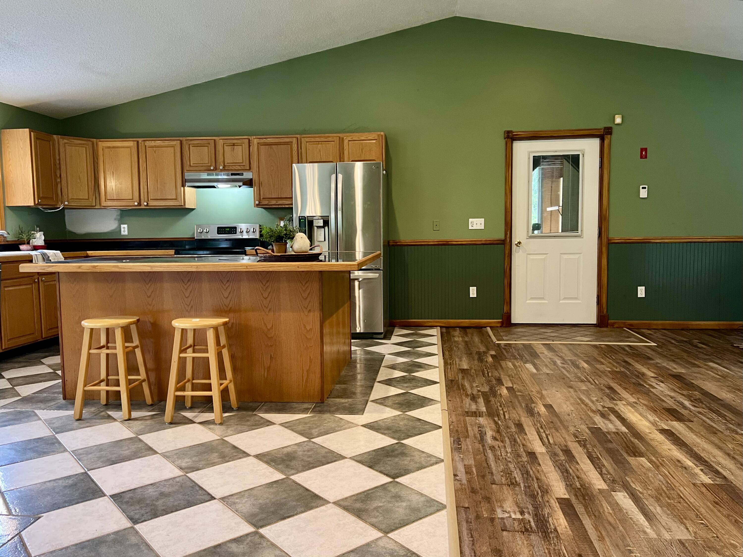 Hope, Maine, 04847, United States, 3 Bedrooms Bedrooms, ,3 BathroomsBathrooms,Residential,For Sale,1938811