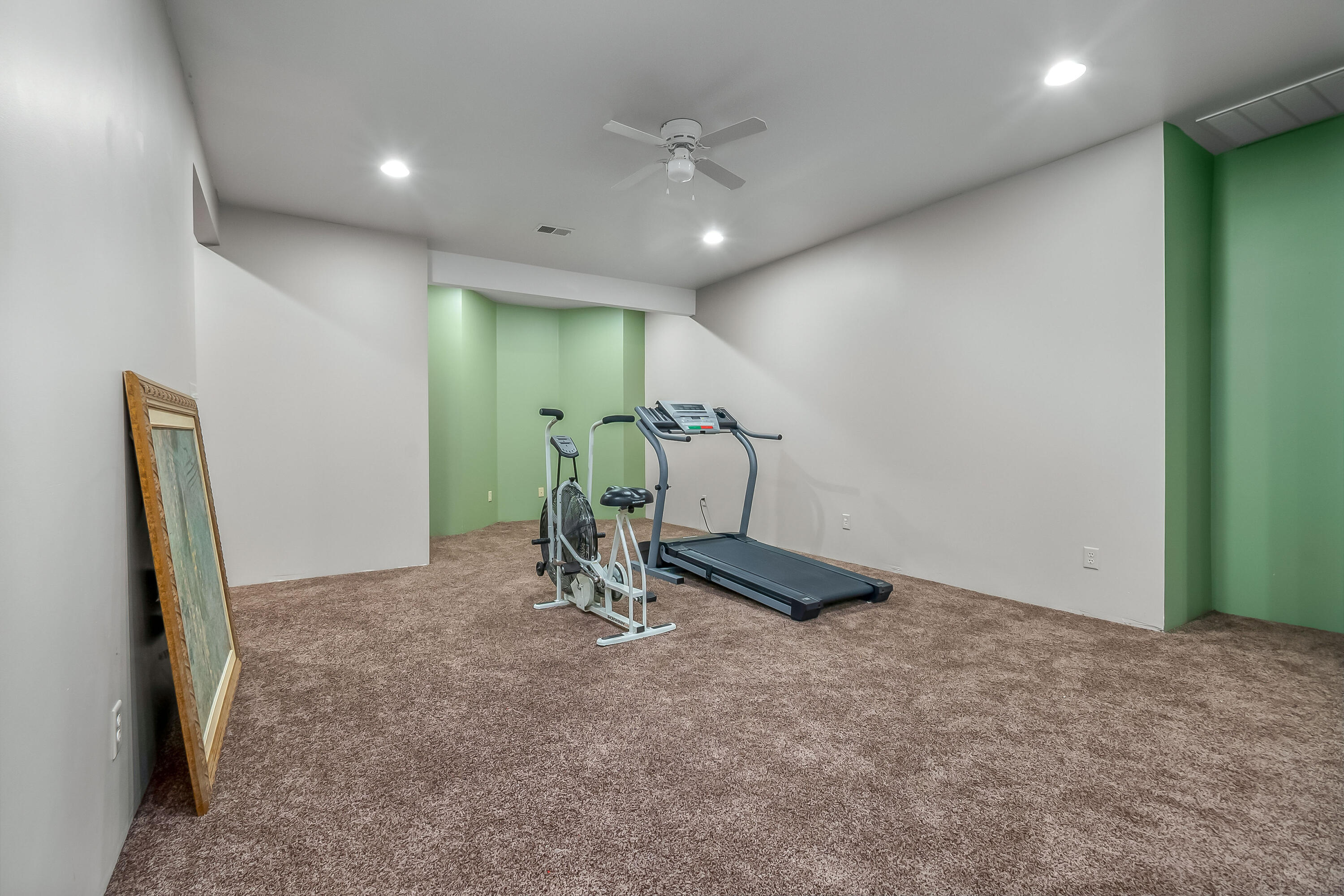 Hillsdale, Michigan, 49242, United States, 5 Bedrooms Bedrooms, ,3 BathroomsBathrooms,Residential,For Sale,1980121