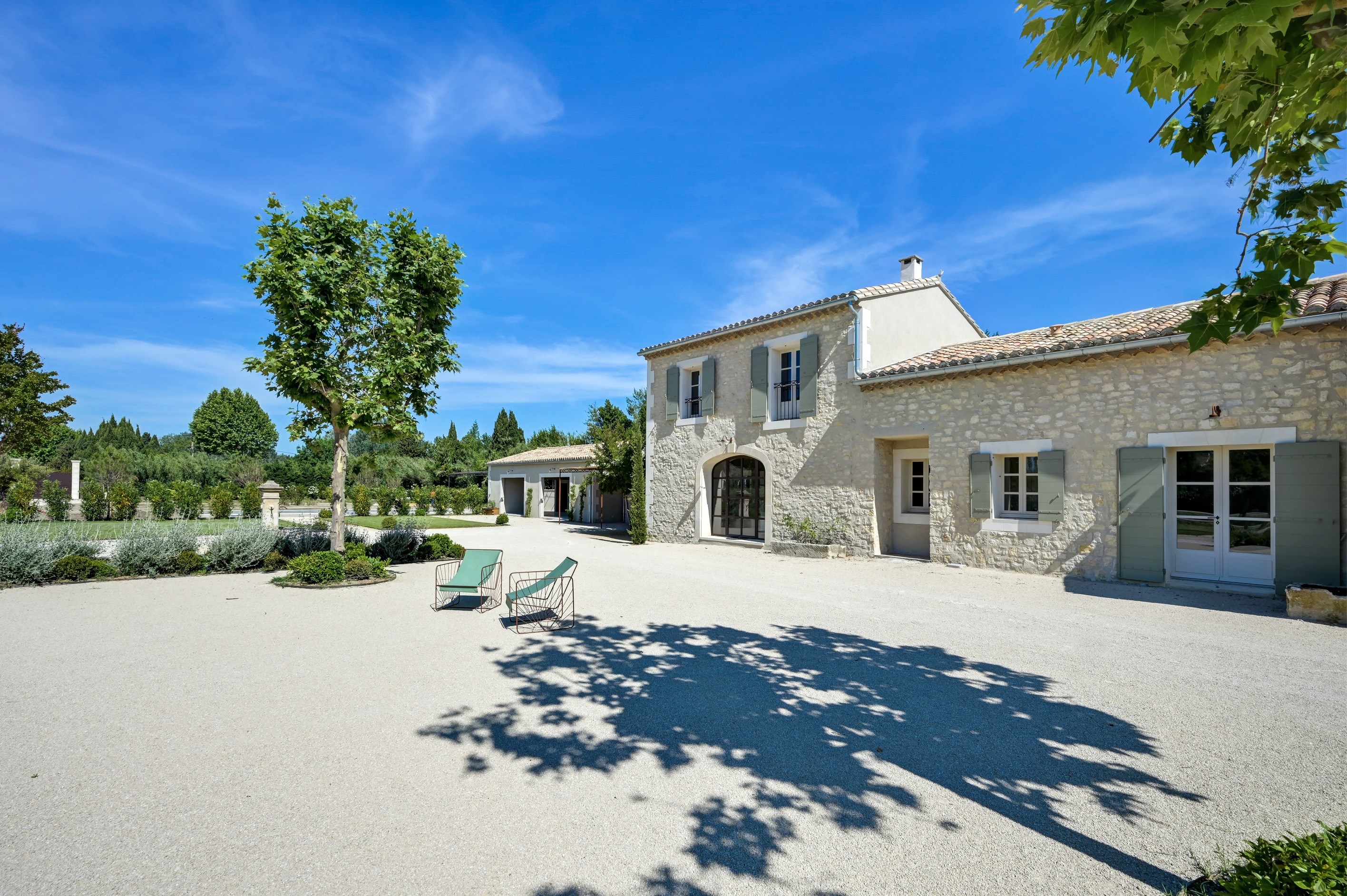  Exclusive listing. Saint Rémy de Provence, superb renovated property located 5 … - 物件實景