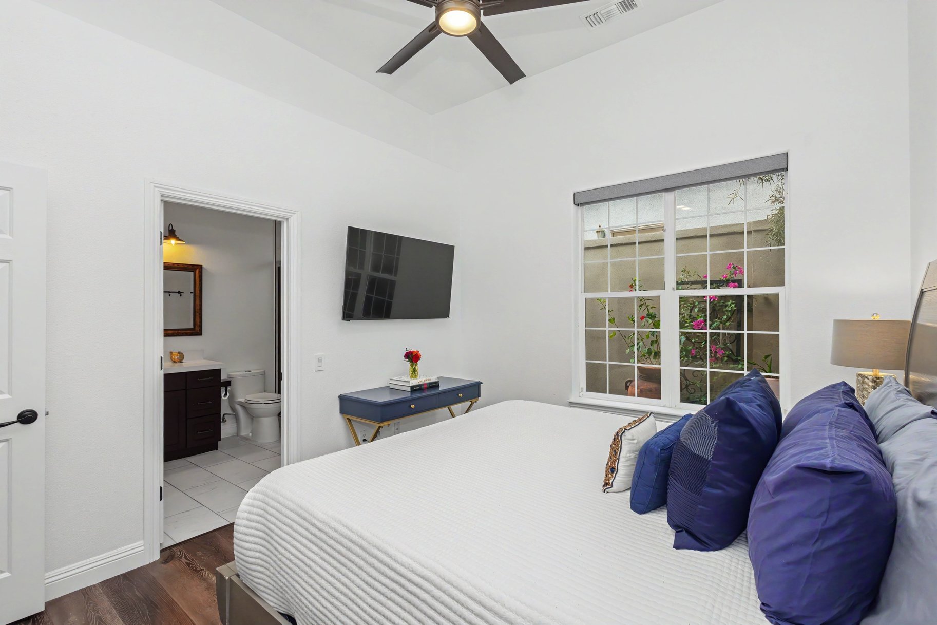  Queensridge single story Home with Backyard Oasis - 物件實景