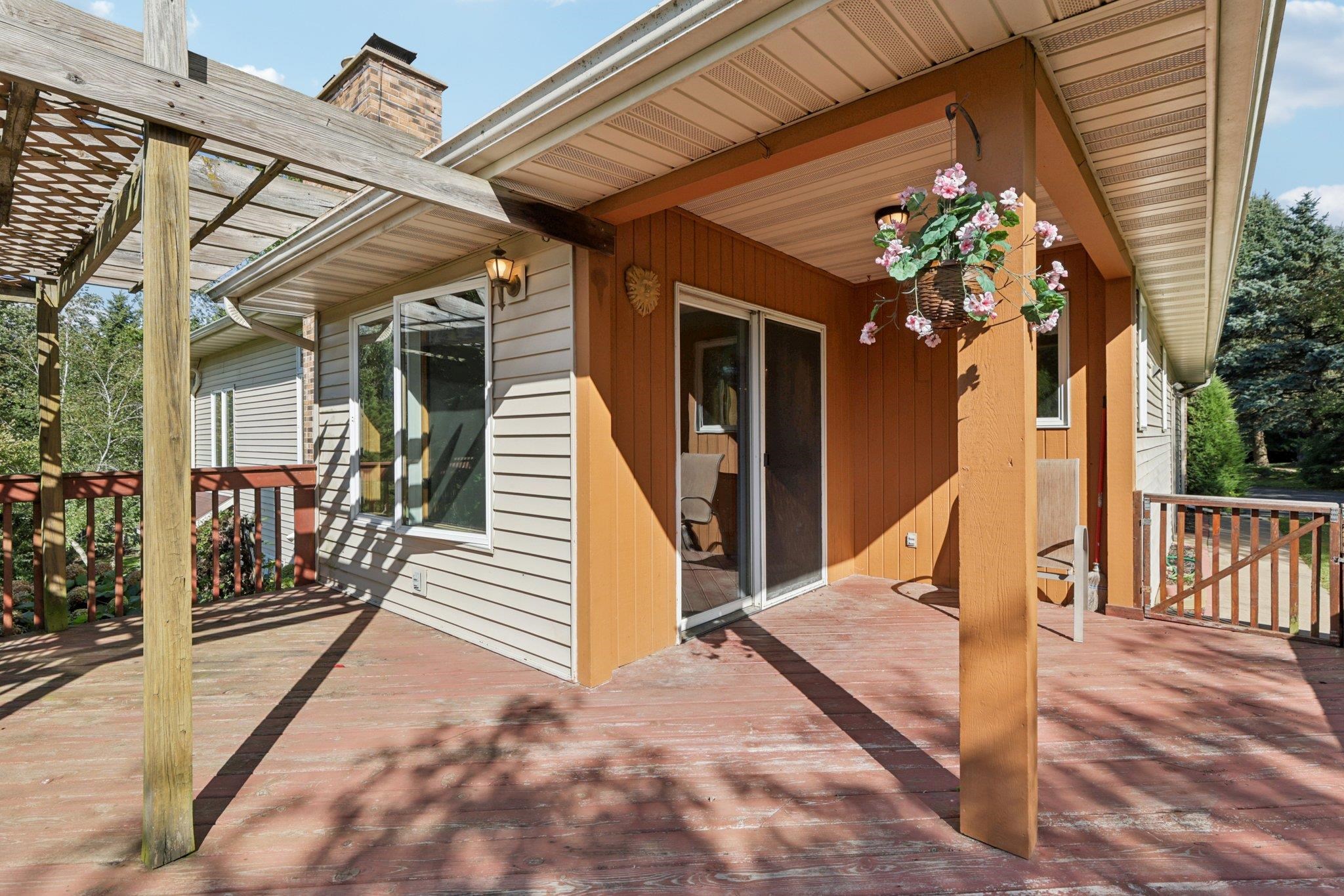 Deforest, Wisconsin, 53532, United States, 3 Bedrooms Bedrooms, ,3 BathroomsBathrooms,Residential,For Sale,1943421