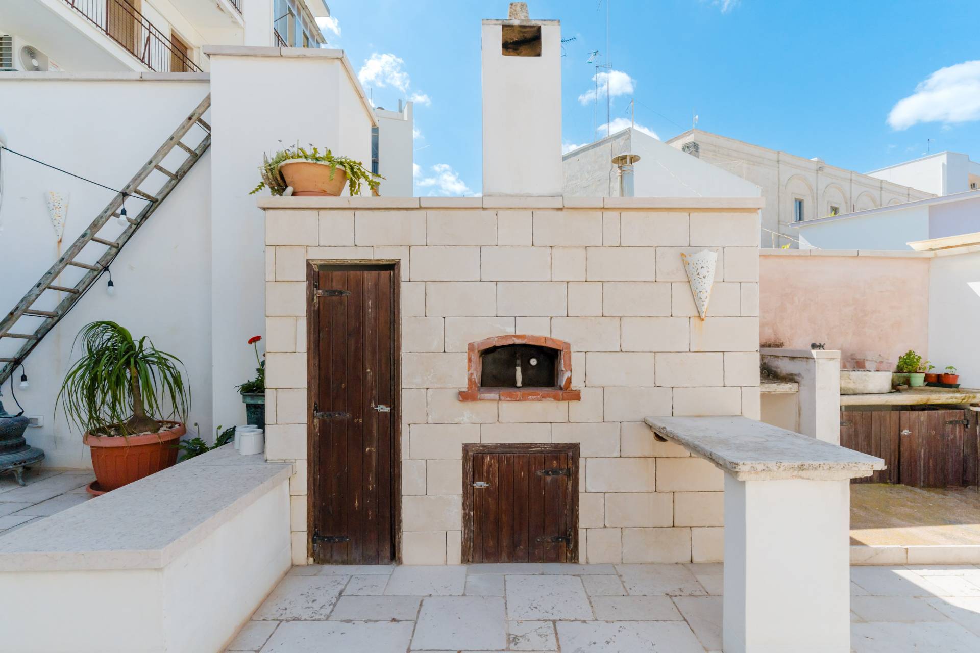 Mola di Bari, Bari, 70042, IT, 4 Bedrooms Bedrooms, ,5 BathroomsBathrooms,Residential,For Sale,1847182