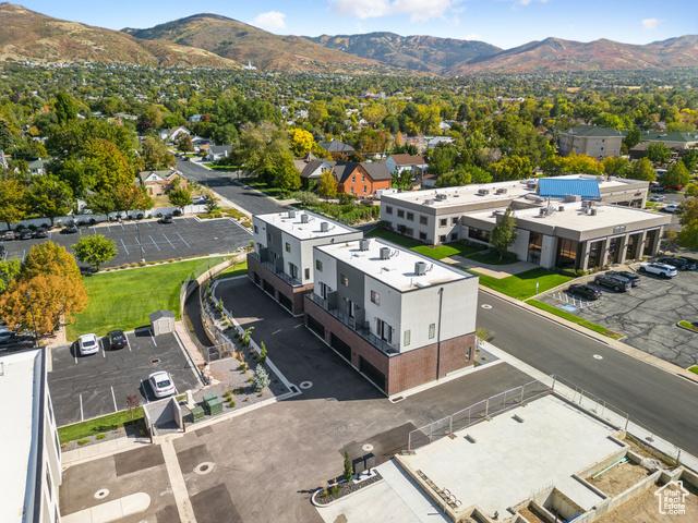 Bountiful, Utah, 84010, United States, 2 Bedrooms Bedrooms, ,3 BathroomsBathrooms,Residential,For Sale,1979748