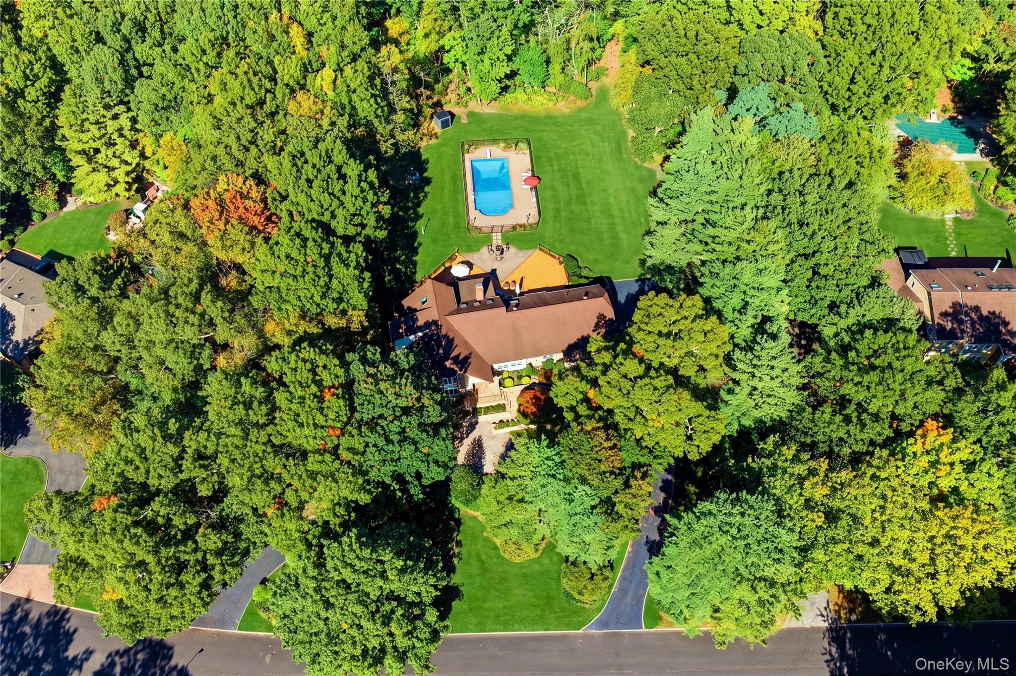 14 Sherwood Gate, Oyster Bay, NY 11771