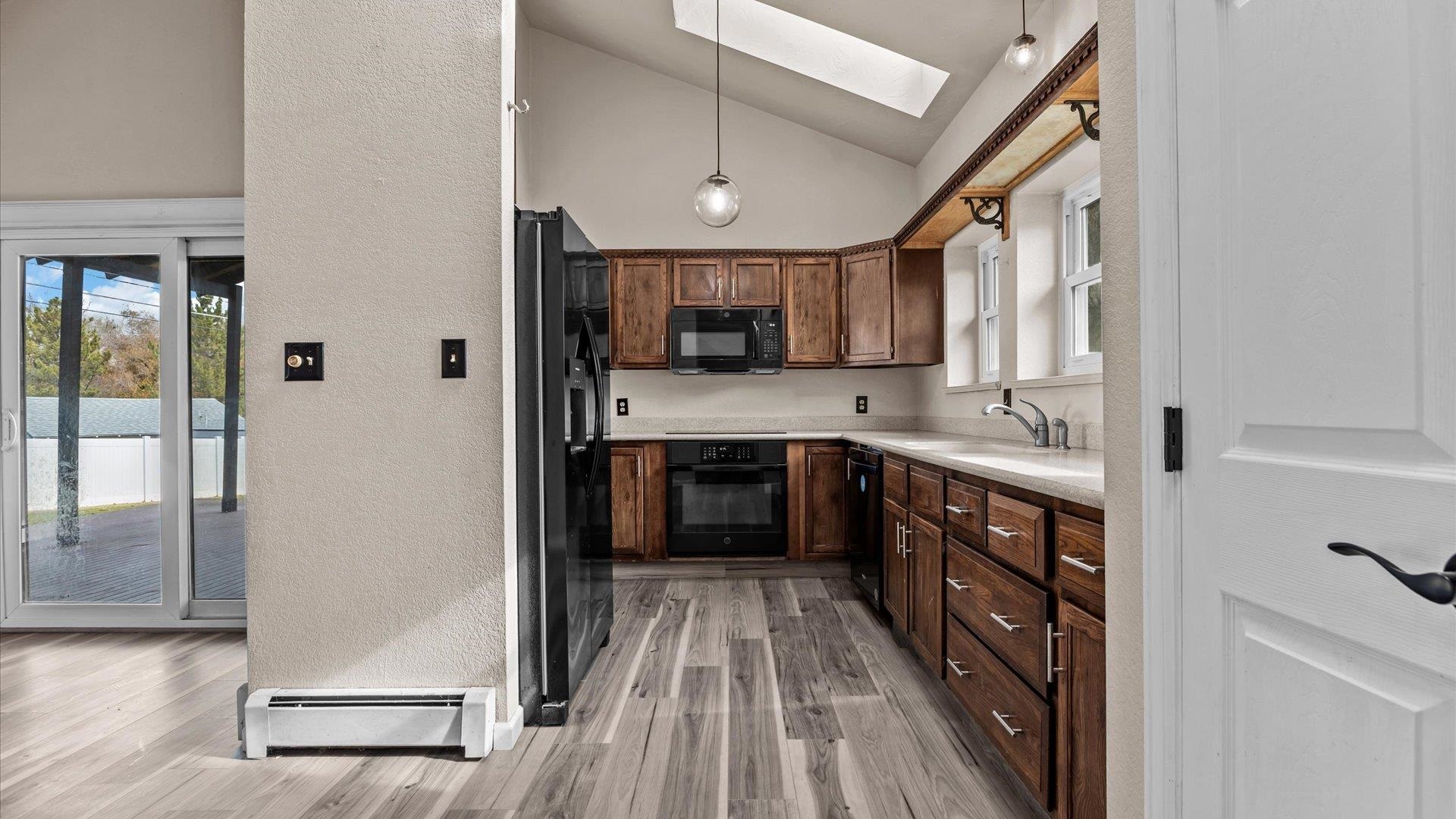 Grand Junction, Colorado, 81507, United States, 3 Bedrooms Bedrooms, ,3 BathroomsBathrooms,Residential,For Sale,1998320