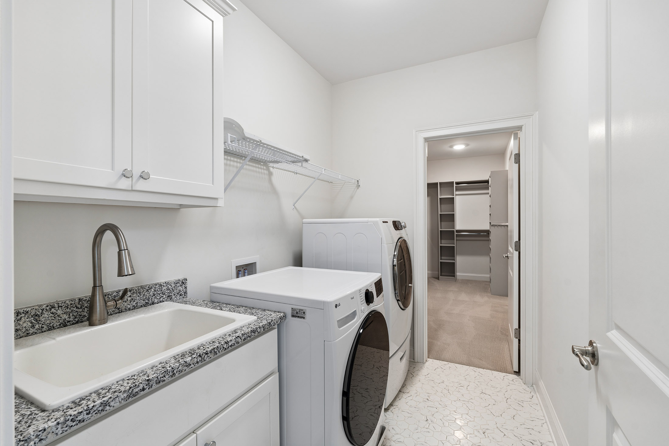  Upgraded Townhome Offers Low Maintenance Living - 物件實景