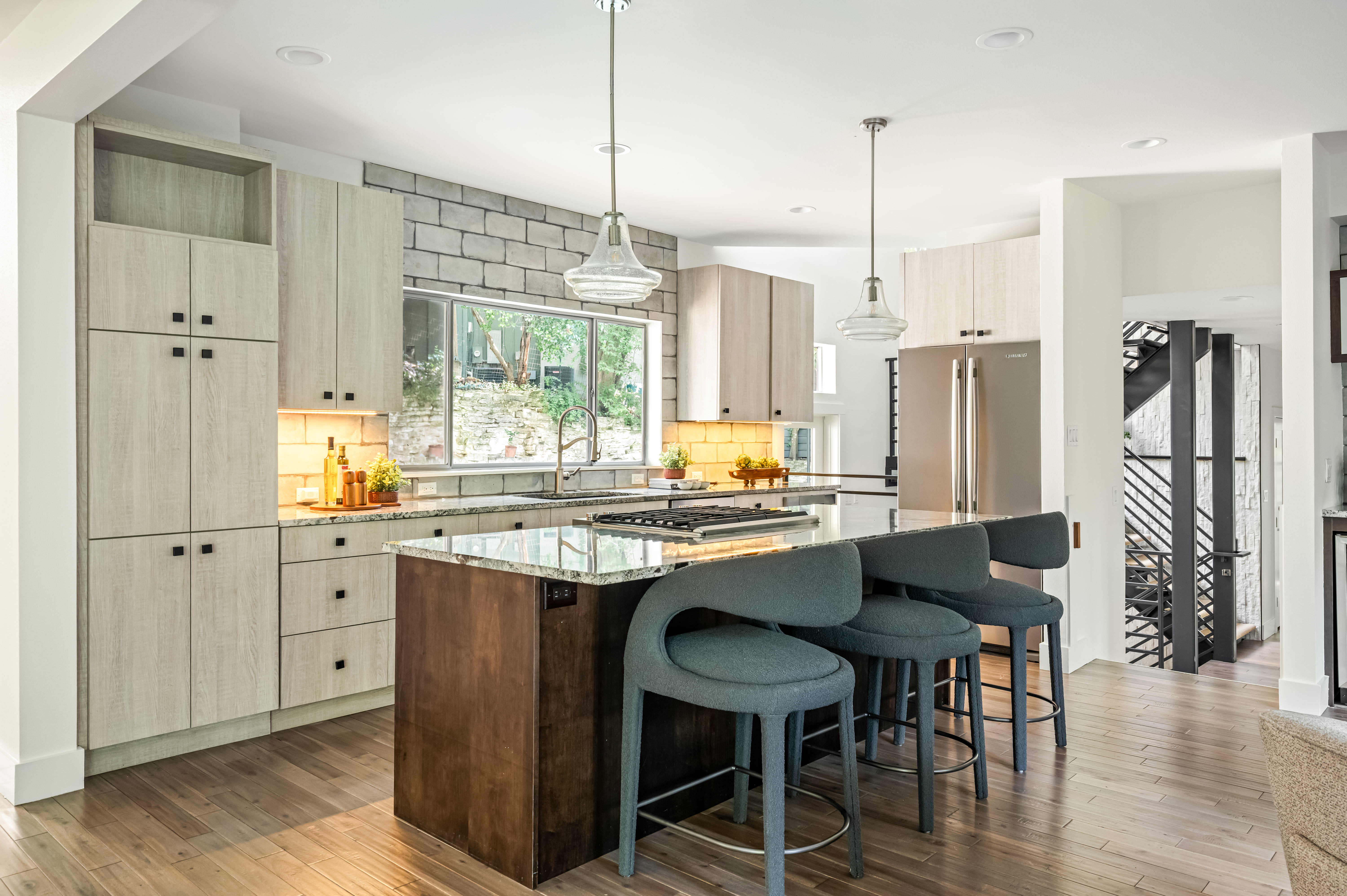  Tarrytown Home with Personality, Privacy, and a Pool - 物件實景