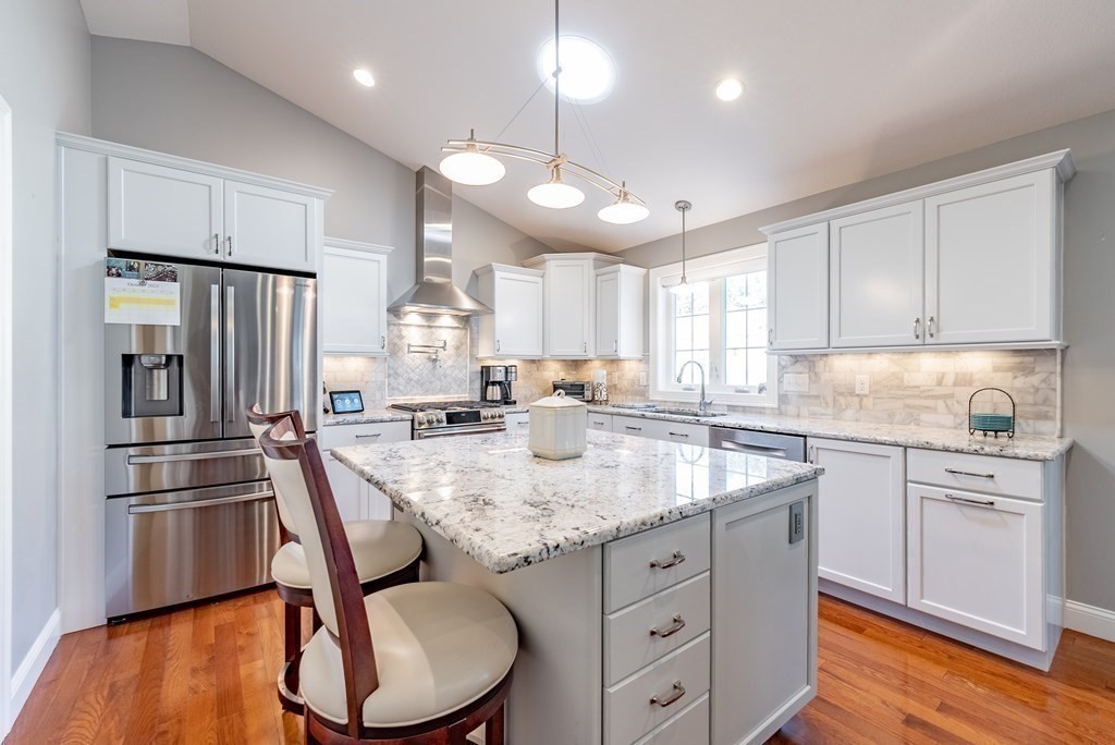 Ludlow, Massachusetts, 01056, United States, 2 Bedrooms Bedrooms, ,2 BathroomsBathrooms,Residential,For Sale,1925216