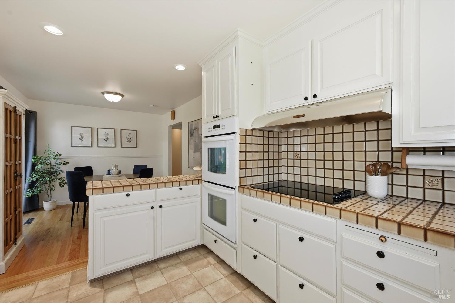 Santa Rosa, California, 95404, United States, 3 Bedrooms Bedrooms, ,2 BathroomsBathrooms,Residential,For Sale,1986551