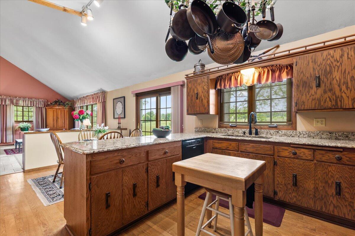 West Bend, Wisconsin, 53095, United States, 3 Bedrooms Bedrooms, ,2 BathroomsBathrooms,Residential,For Sale,1917208
