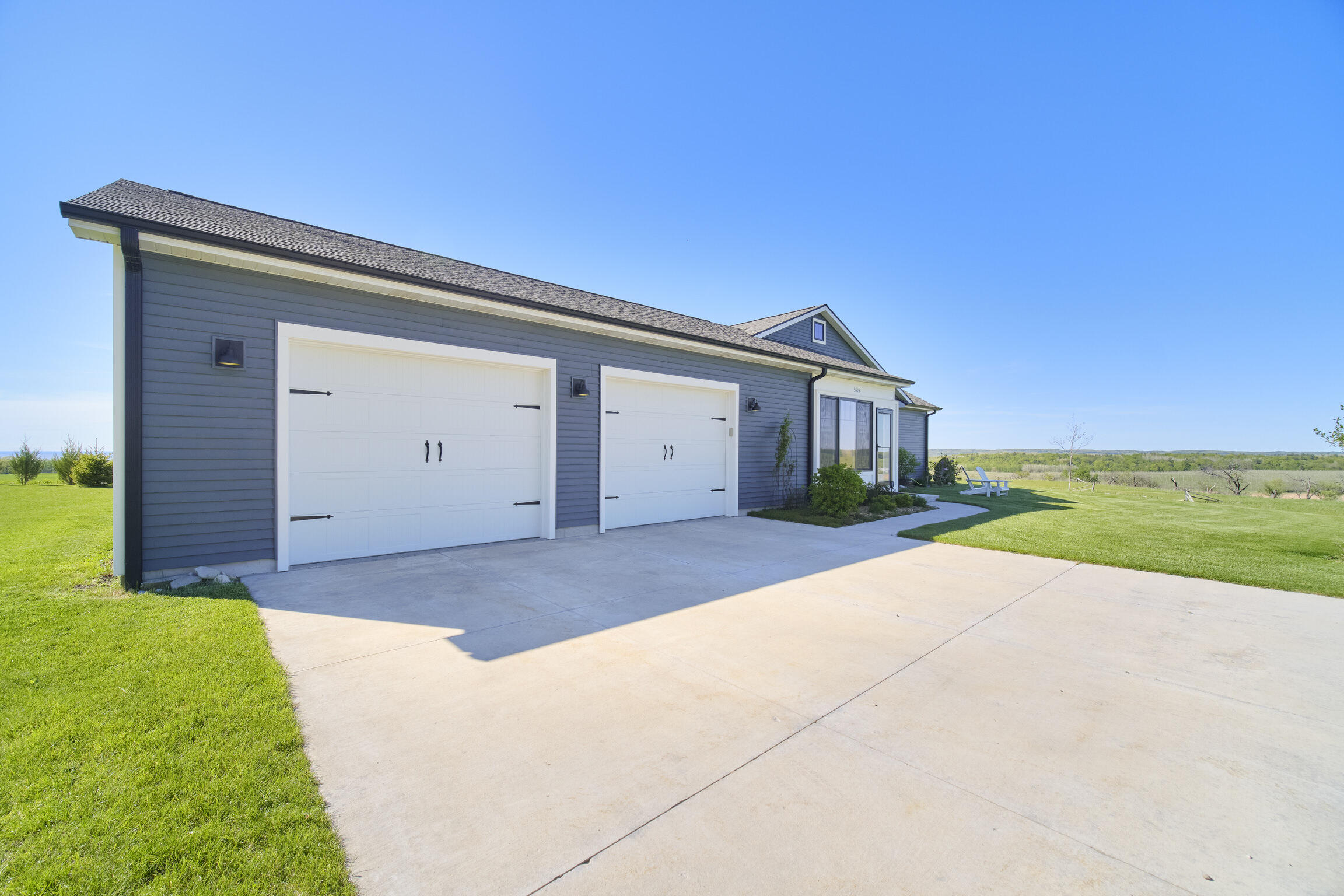 Manistee, Michigan, 49660, United States, 3 Bedrooms Bedrooms, ,2 BathroomsBathrooms,Residential,For Sale,2049083