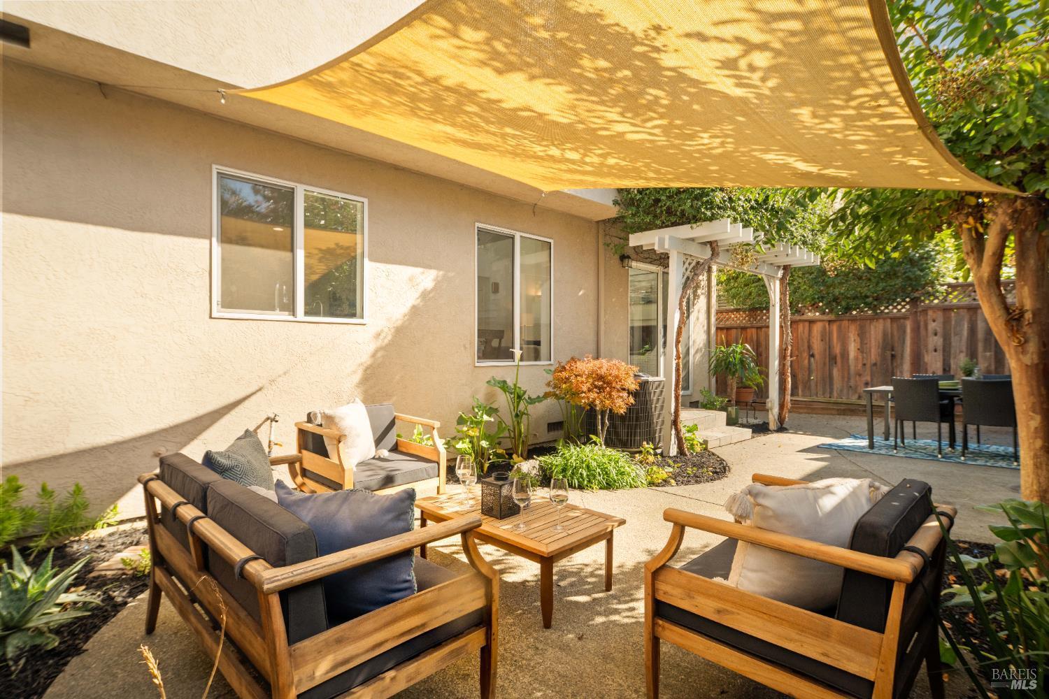 Napa, California, 94558, United States, 3 Bedrooms Bedrooms, ,3 BathroomsBathrooms,Residential,For Sale,1988088