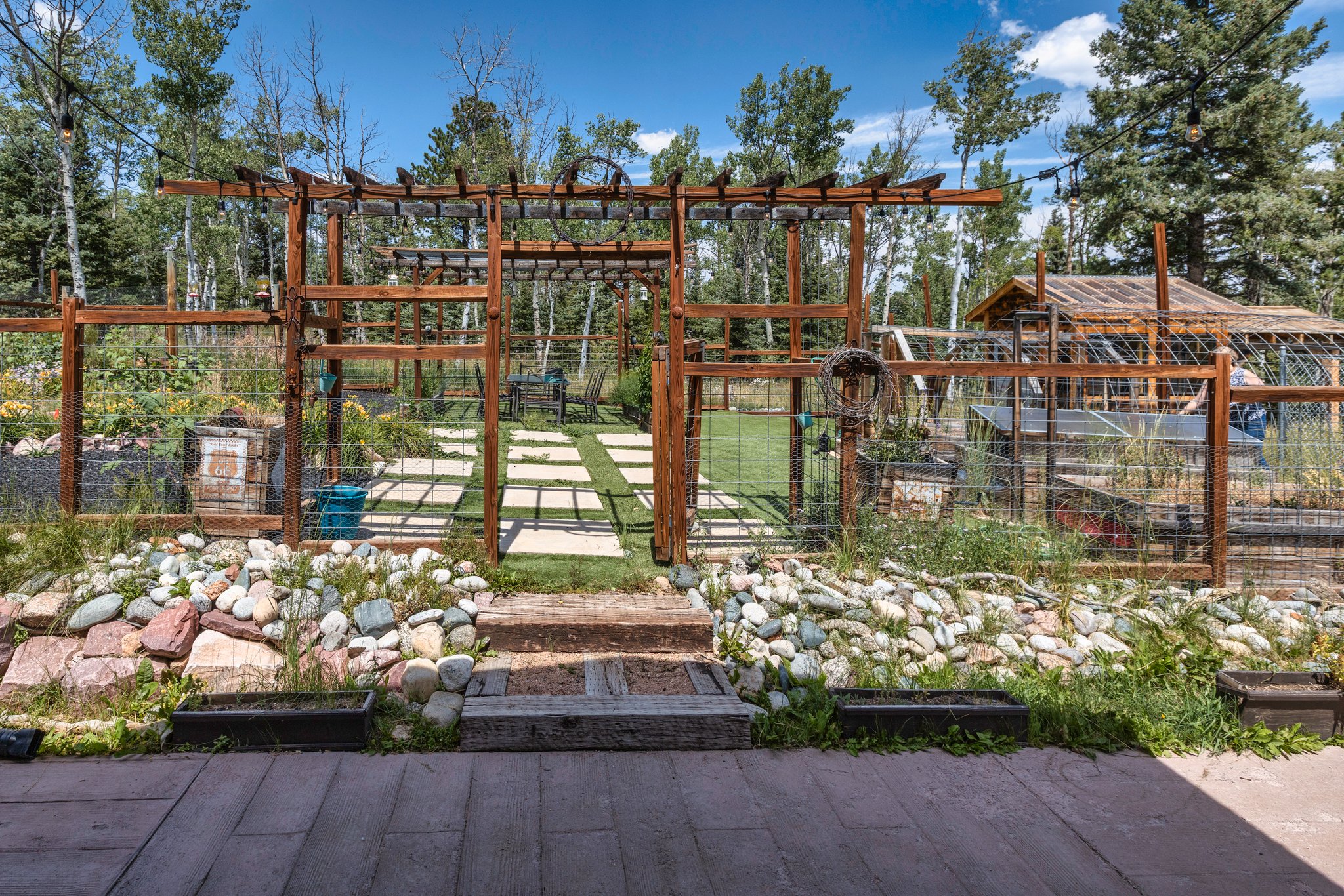 Divide, Colorado, 80814, United States, 3 Bedrooms Bedrooms, ,2 BathroomsBathrooms,Residential,For Sale,1918151