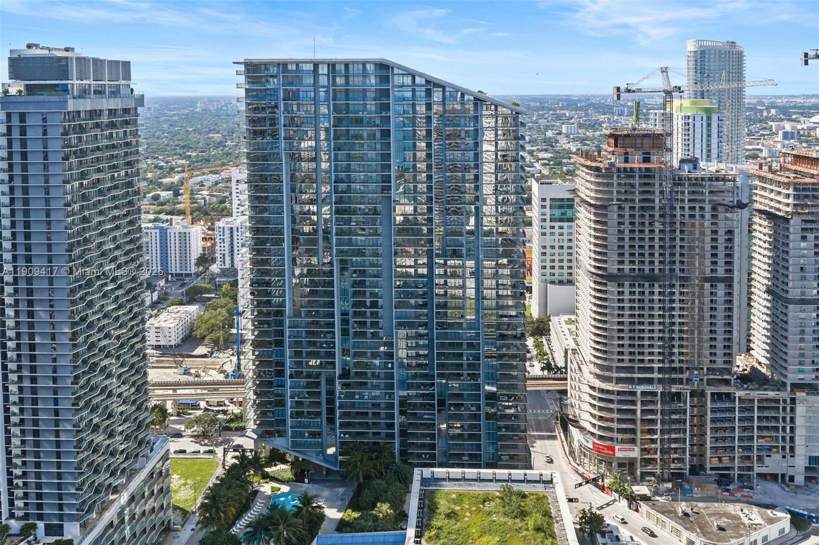 Miami, Florida, 33130, United States, 2 Bedrooms Bedrooms, ,2 BathroomsBathrooms,Residential,For Sale,1991717