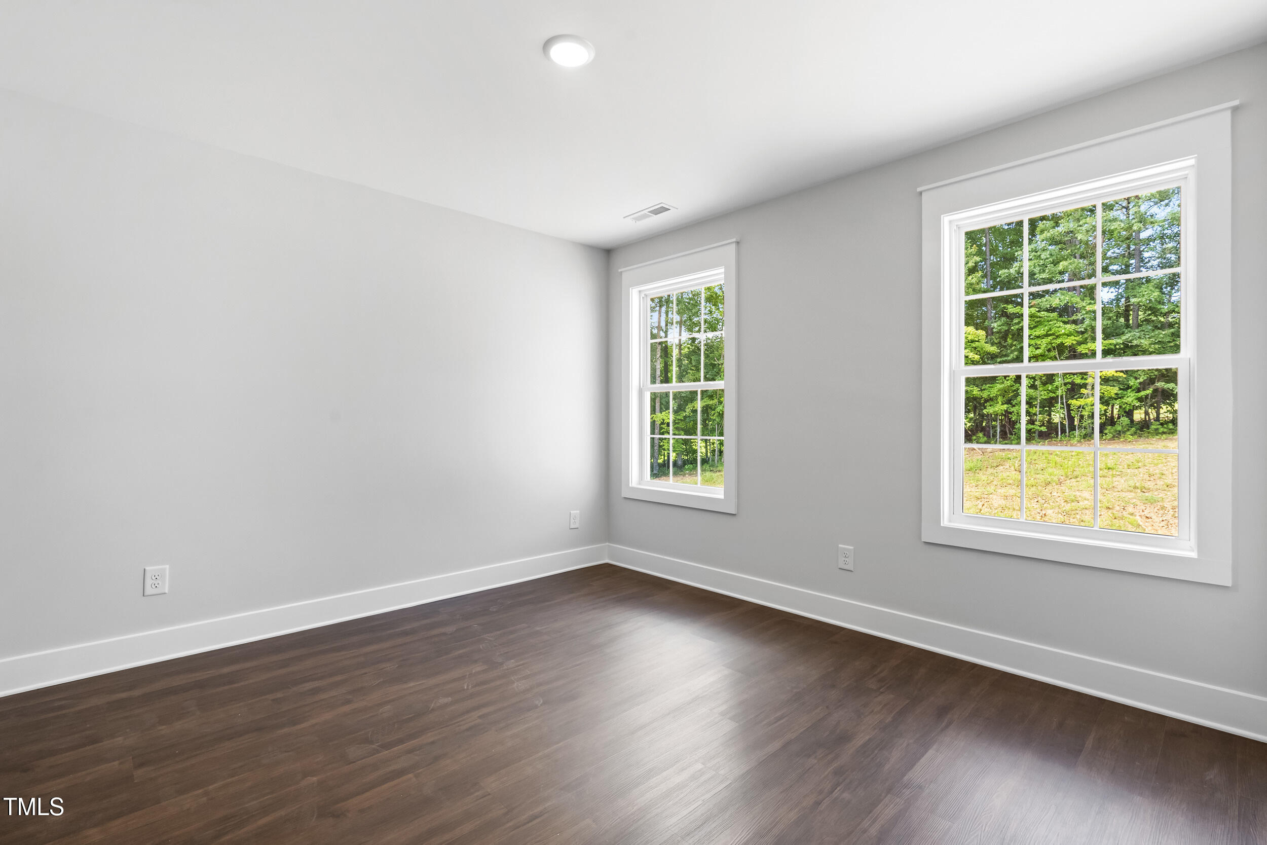 Youngsville, North Carolina, 27596, United States, 5 Bedrooms Bedrooms, ,4 BathroomsBathrooms,Residential,For Sale,1917222
