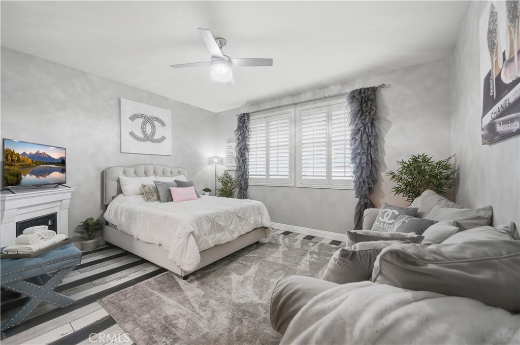 Murrieta, California, 92562, United States, 5 Bedrooms Bedrooms, ,4 BathroomsBathrooms,Residential,For Sale,2049135