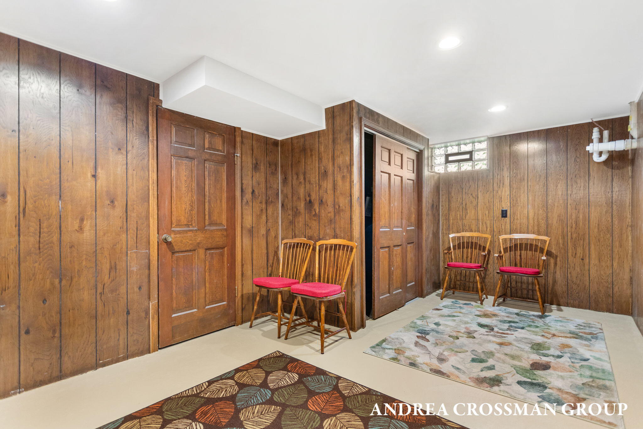 Holland, Michigan, 49424, United States, 5 Bedrooms Bedrooms, ,4 BathroomsBathrooms,Residential,For Sale,1947072