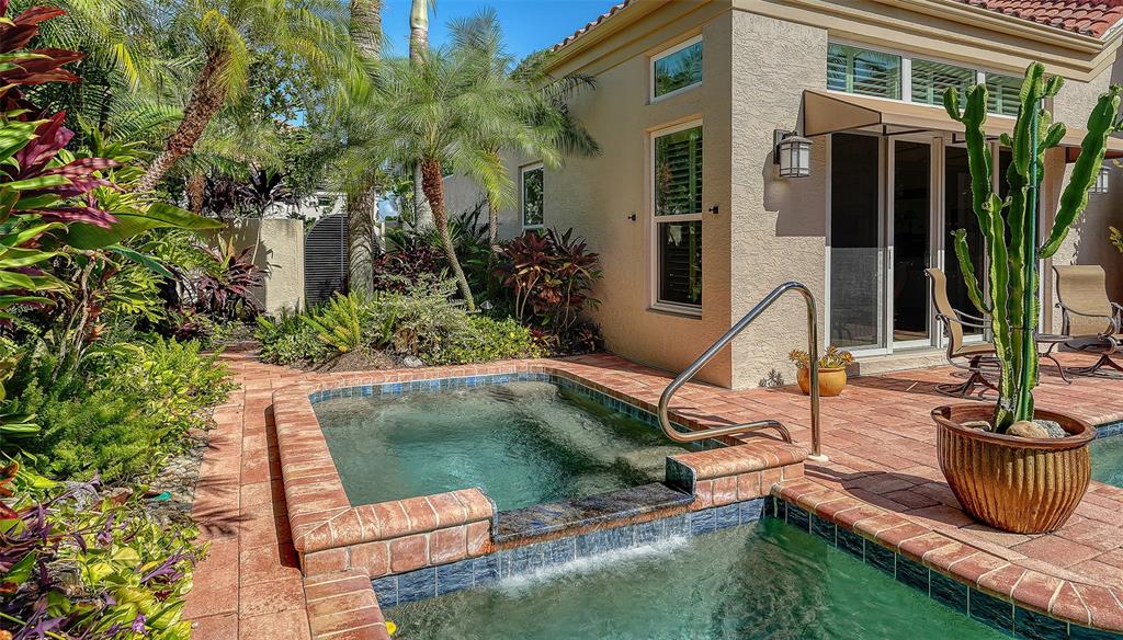 Longboat Key, Florida, 34228, United States, 3 Bedrooms Bedrooms, ,4 BathroomsBathrooms,Residential,For Sale,1986320