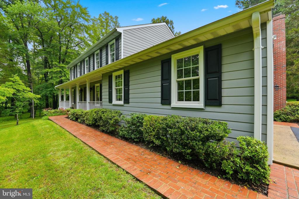Warrenton, Virginia, 20187, United States, 4 Bedrooms Bedrooms, ,3 BathroomsBathrooms,Residential,For Sale,2048505