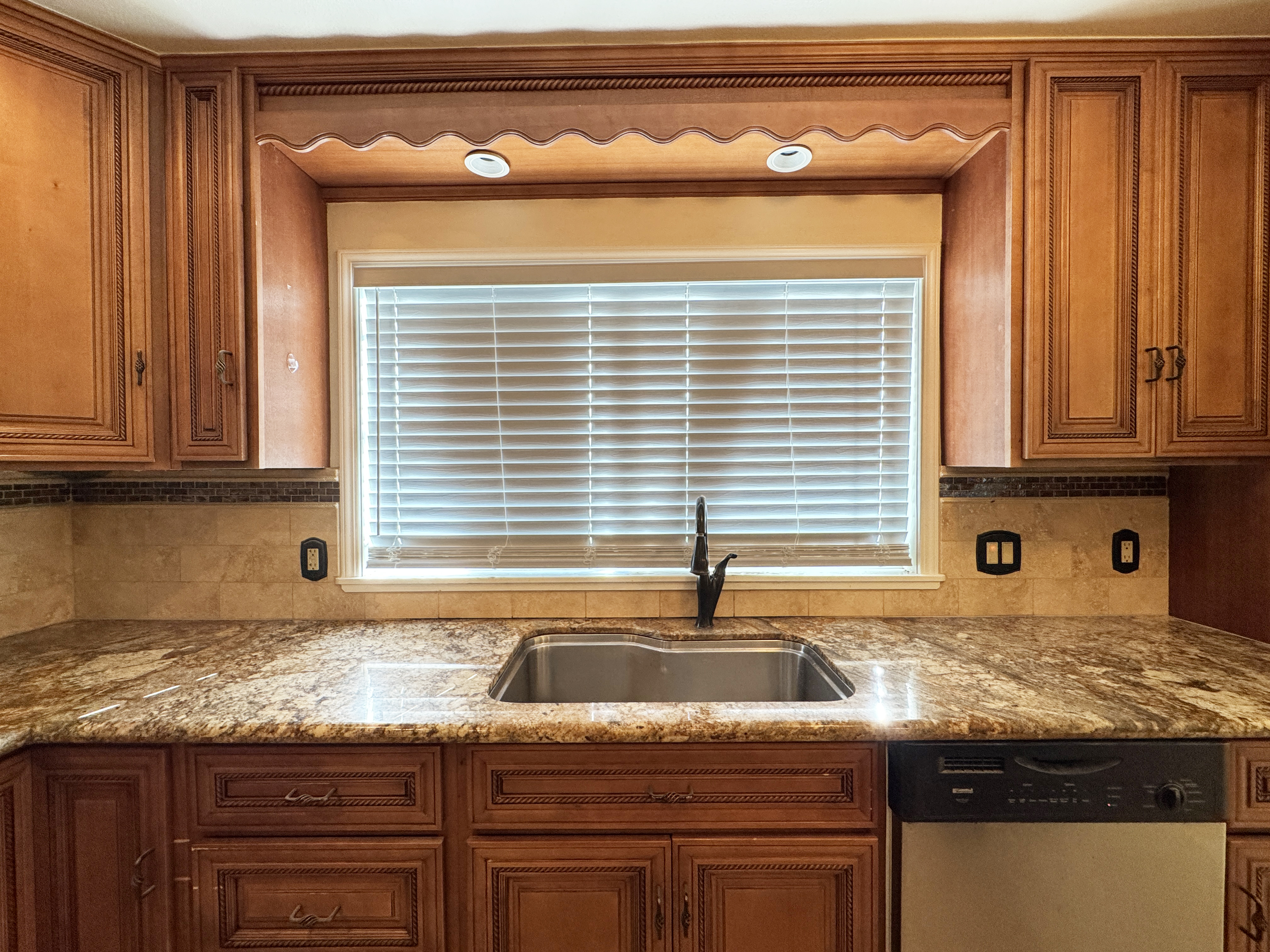 Ukiah, California, 95482, United States, 3 Bedrooms Bedrooms, ,2 BathroomsBathrooms,Residential,For Sale,1845270