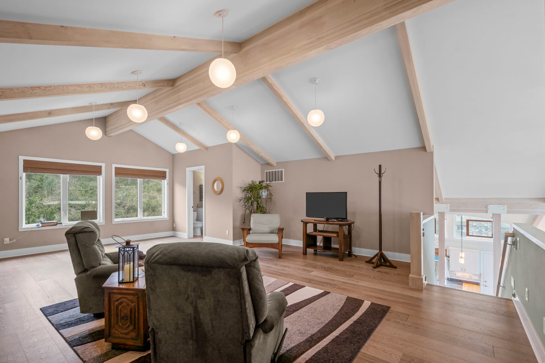  1068 NW 6TH CT Lincoln City, OR 97367 - 物件實景