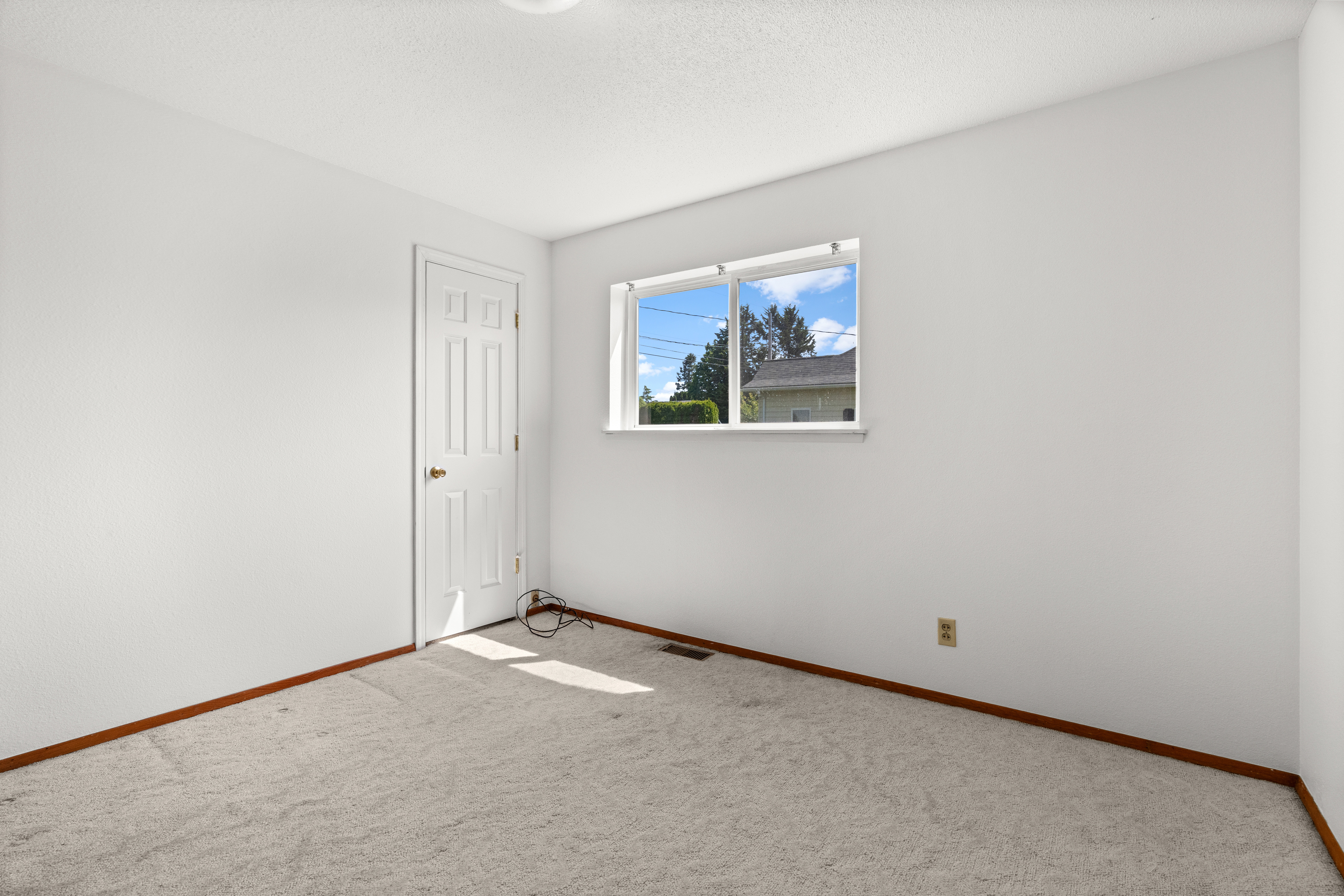  926 6th Ave SW - 物件實景