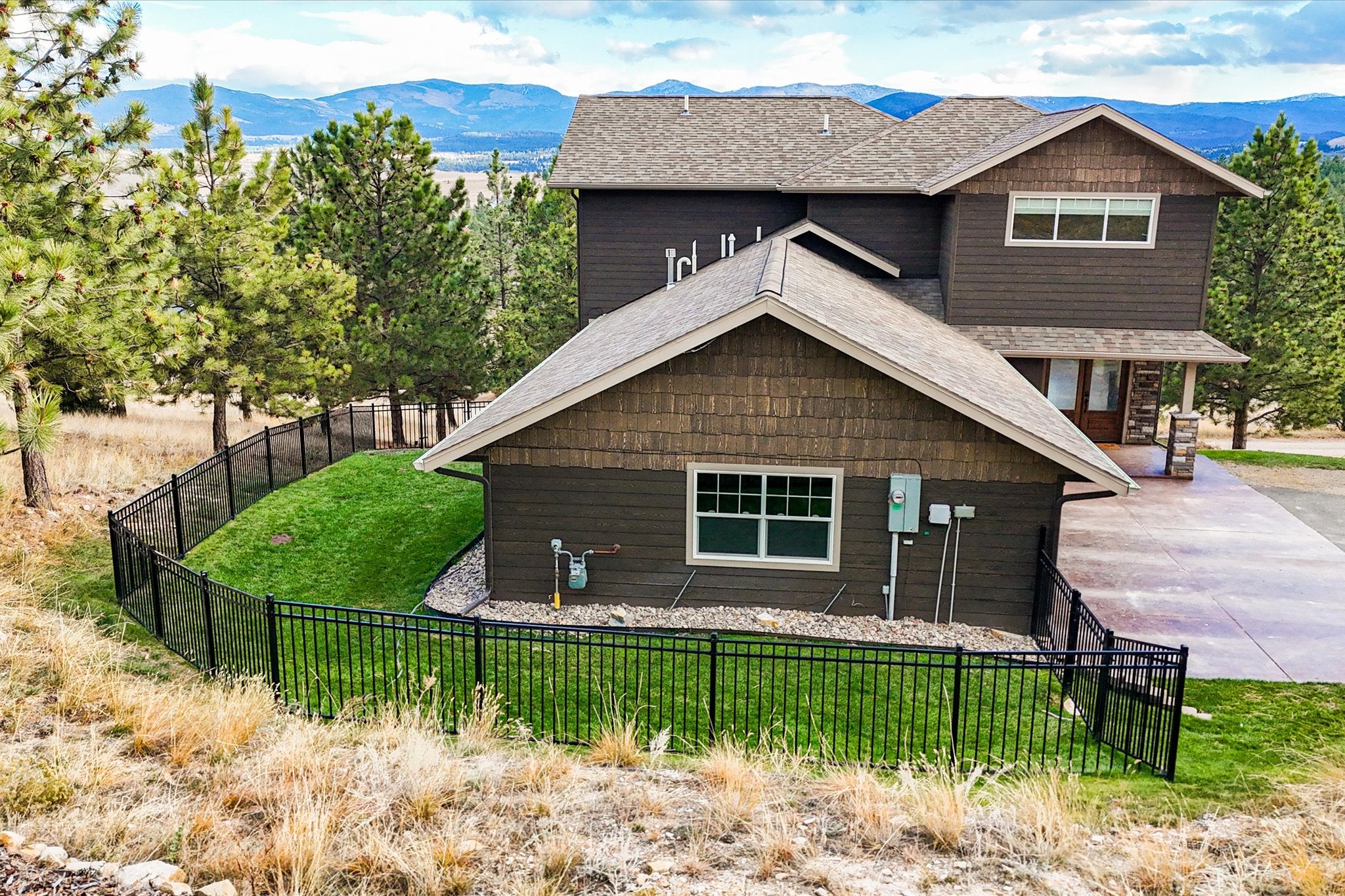 Clancy, Montana, 59634, United States, 4 Bedrooms Bedrooms, ,5 BathroomsBathrooms,Residential,For Sale,1991363