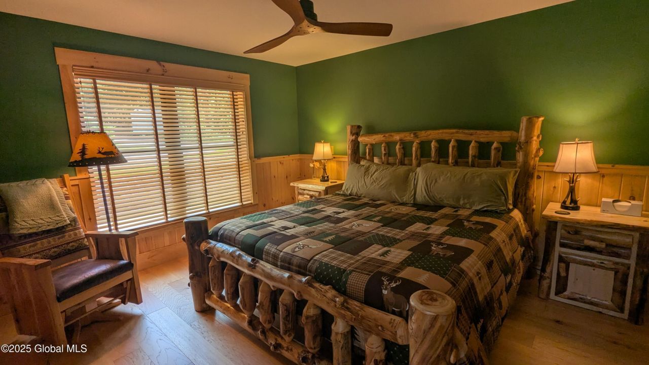 Gloversville, New York, 12078, United States, 2 Bedrooms Bedrooms, ,1 BathroomBathrooms,Residential,For Sale,1876319