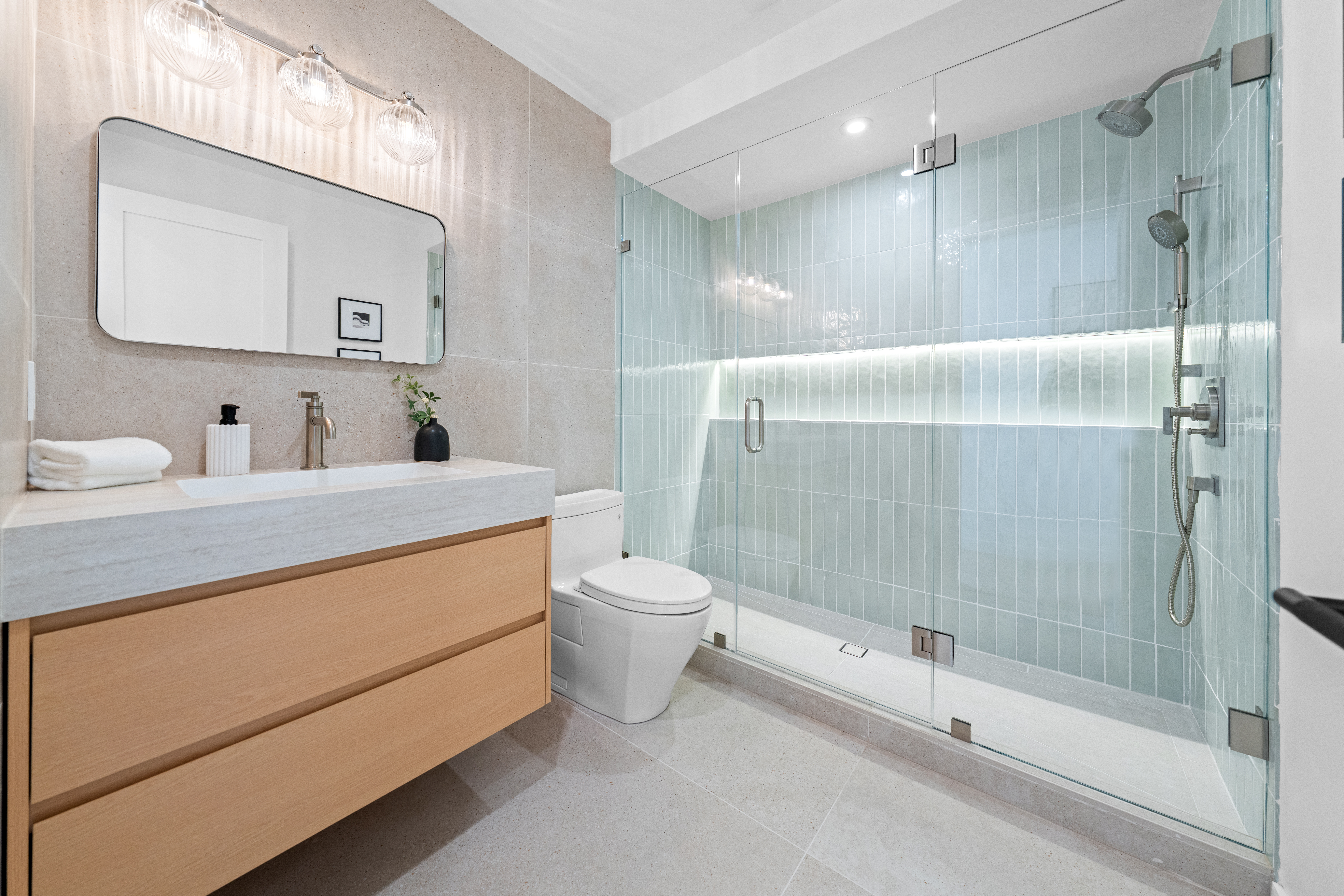  Expanded and Renovated Luxury Home - 物件實景